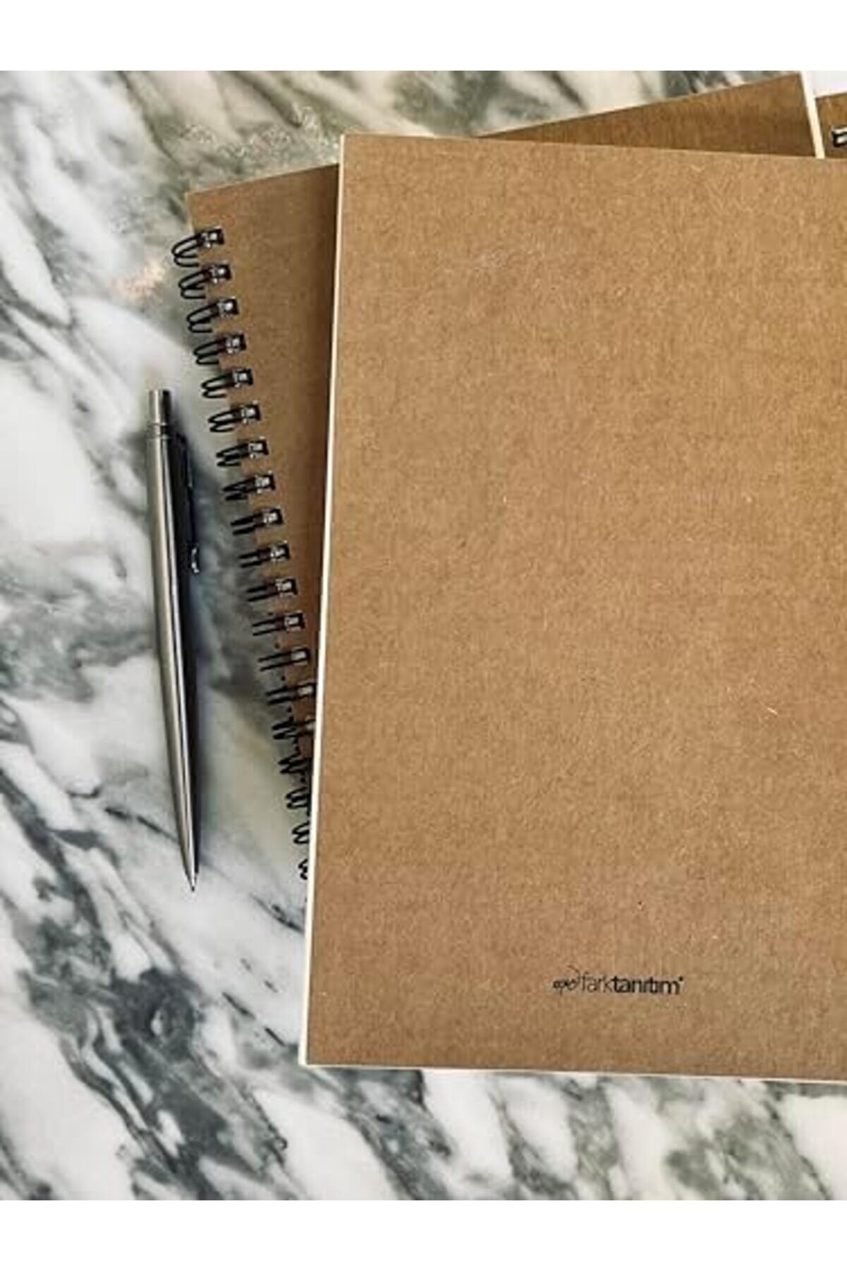 Snshop Tanıtım Spi̇ralli̇ Notebook, Kraft Kapaklı, A5 Boyutunda (15X21 Cm), 100 Yaprak (Çi̇zgi̇si̇z)