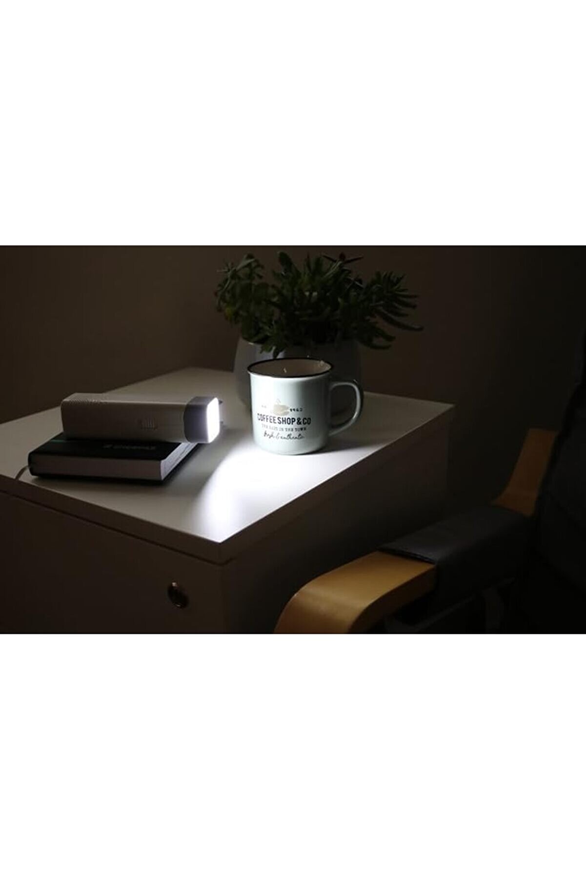 Lvnshopppi̇ng Şarjlı Led Masa, Oynar Başlıklı, 2 Kademe Beyaz Işık, 1200 Mah, Powerbank Özell