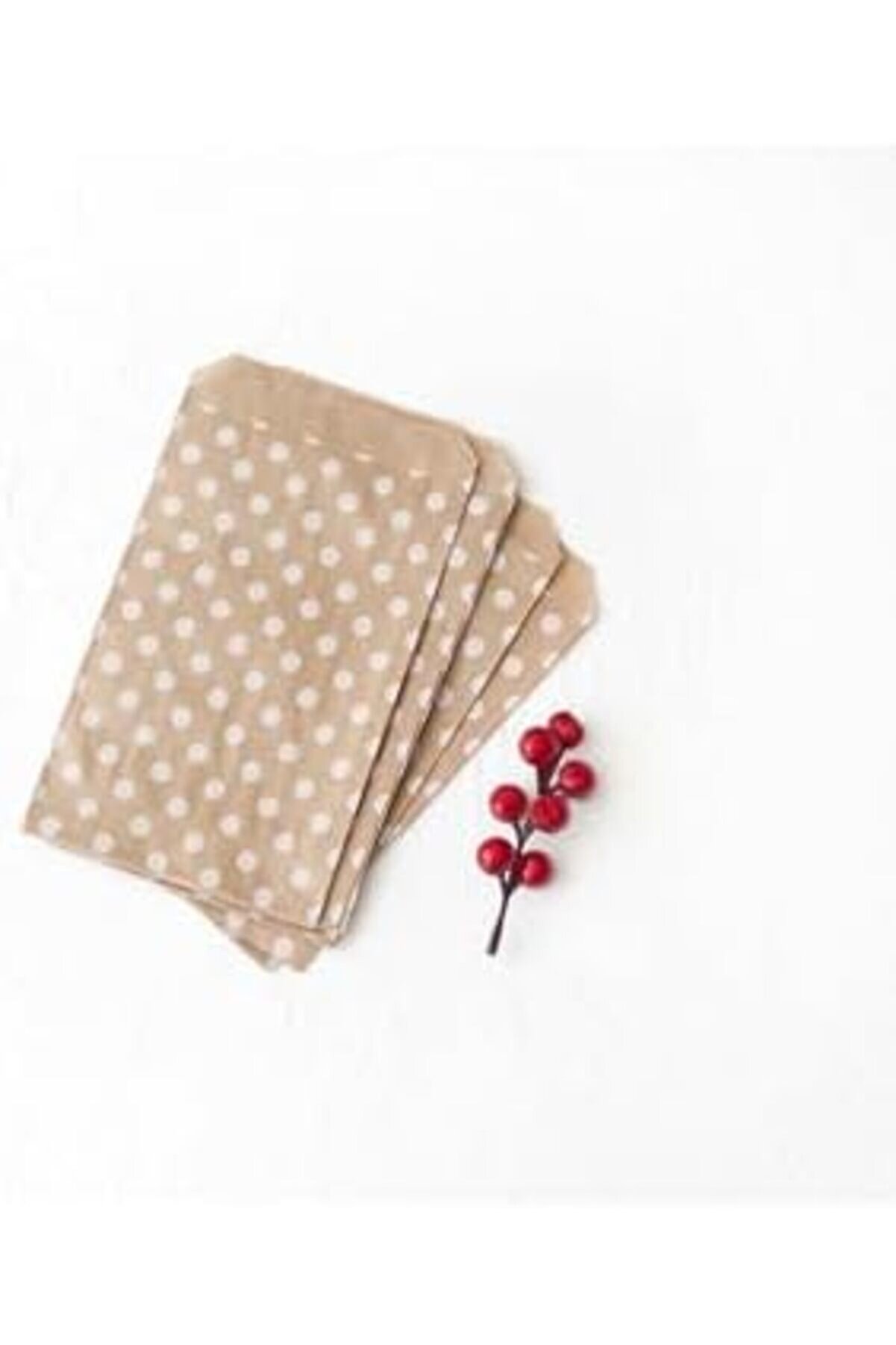 20 Adet Puanti̇ye Ve Zi̇kzak Desenli̇ Kese Kağıdı (18X30 Cm) Ve Just For You Sti̇ckerdan Oluşan Set