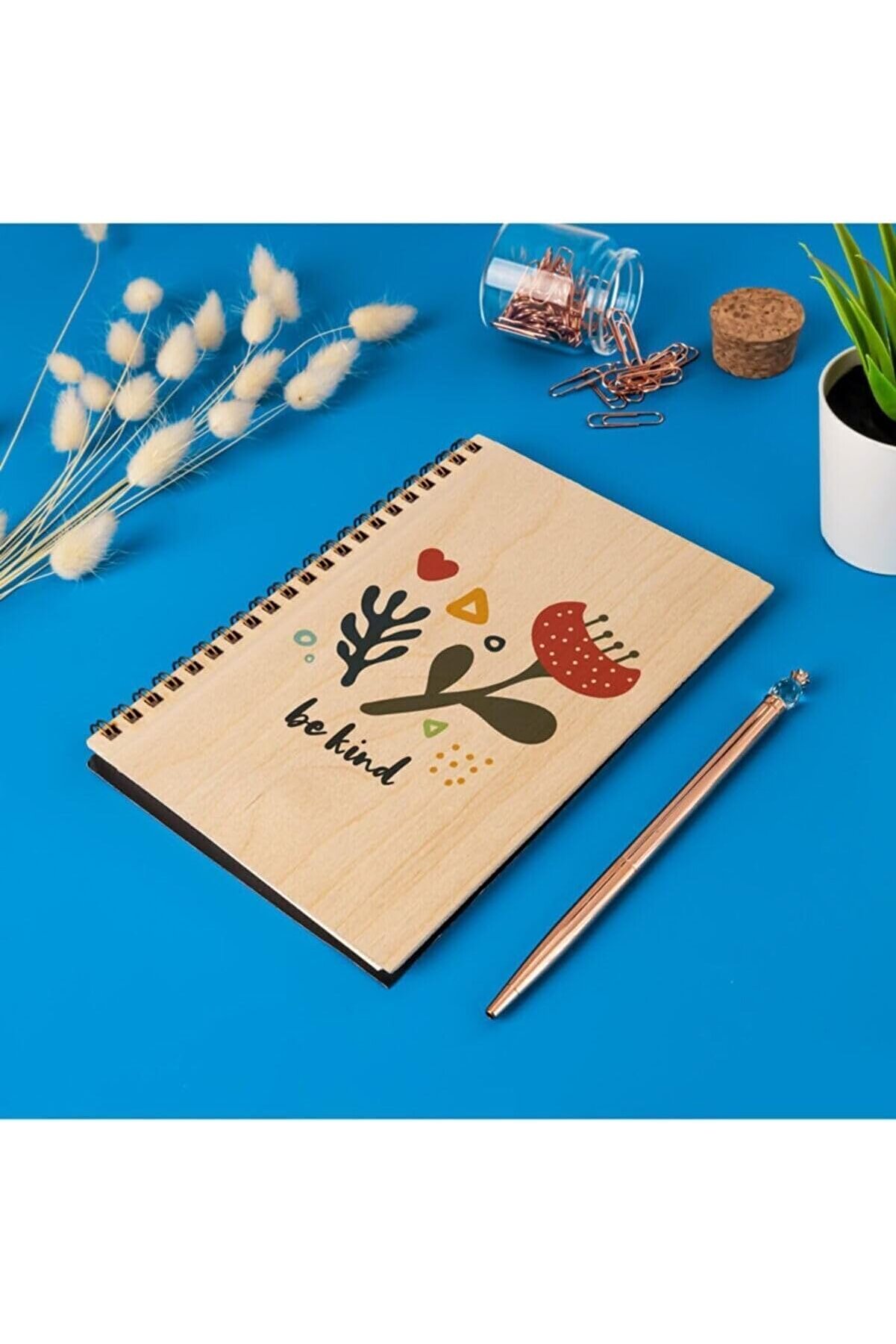 STOREMAX modashine Be Kind Çiçek Tasarımlı 8 Cm X 12 Cm Ölçülerinde Çizgisiz 48 Yaprak Ahşap Kapaklı Defter m