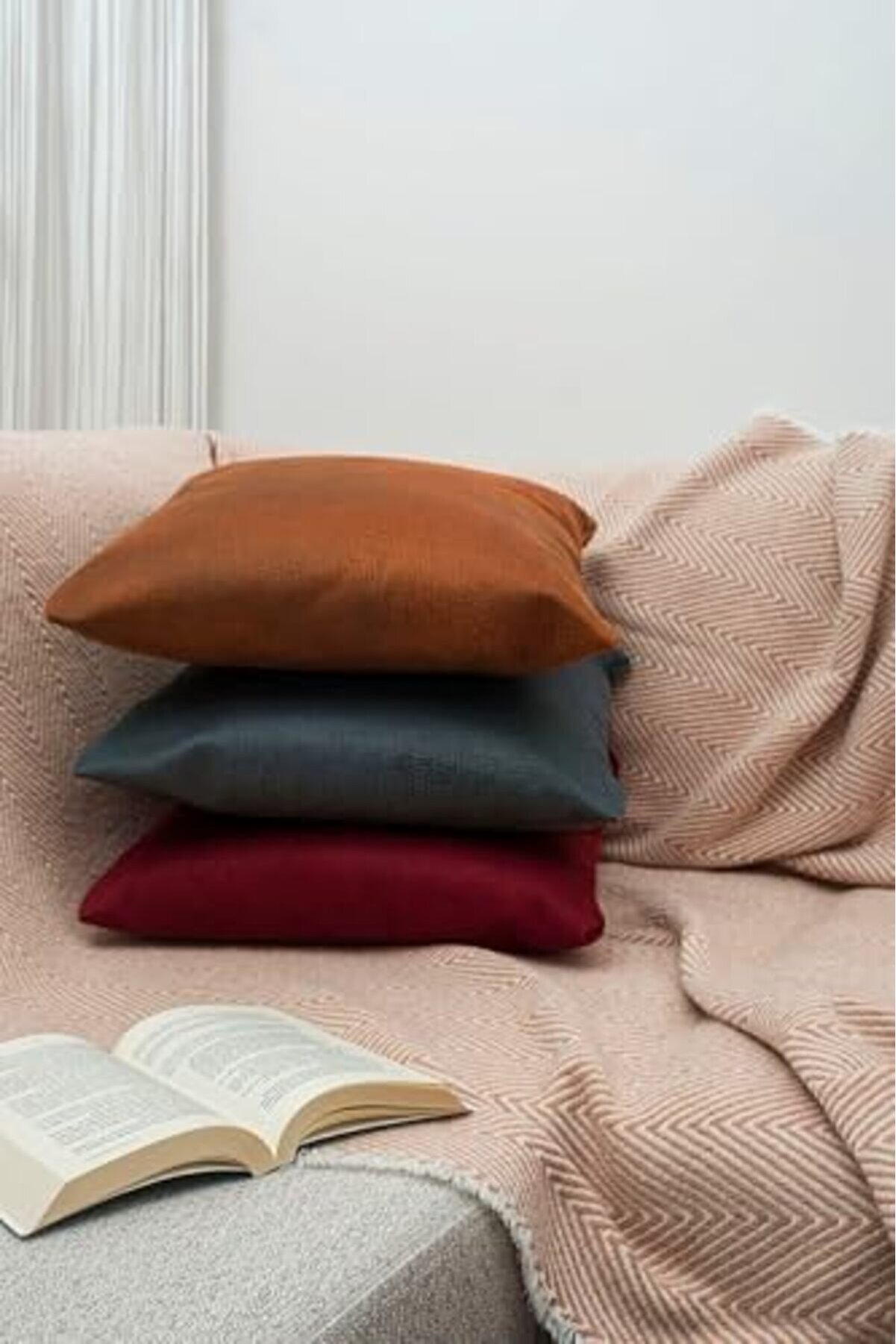 Süet Dokulu Mermer Damar Desenli̇ Petrol Rengi̇ Kırlent Kılıfı 1014773