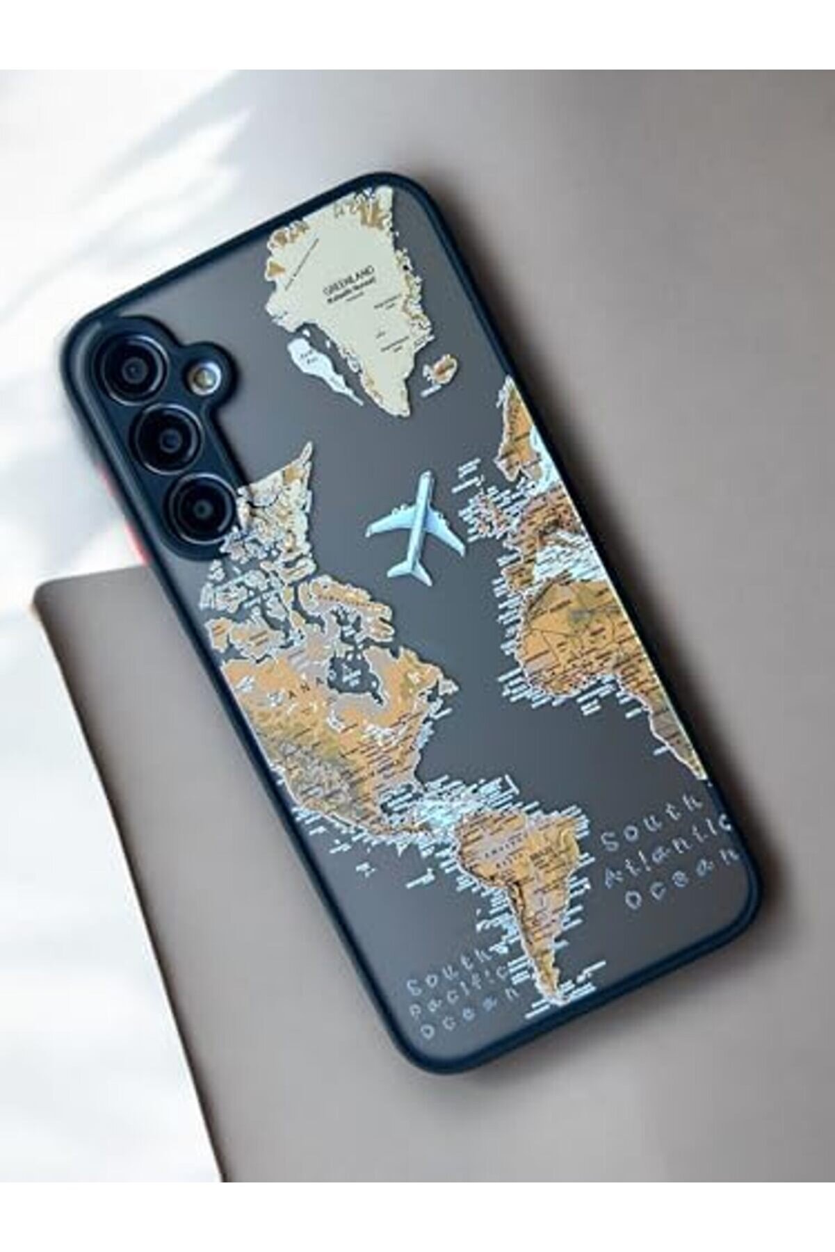 A24 Uyumlu Dünya Hari̇ta Desenli̇ Kamera Korumalı Mat Transparan Plasti̇k Arka Kapak Tpu Si̇li̇kon Kenarl