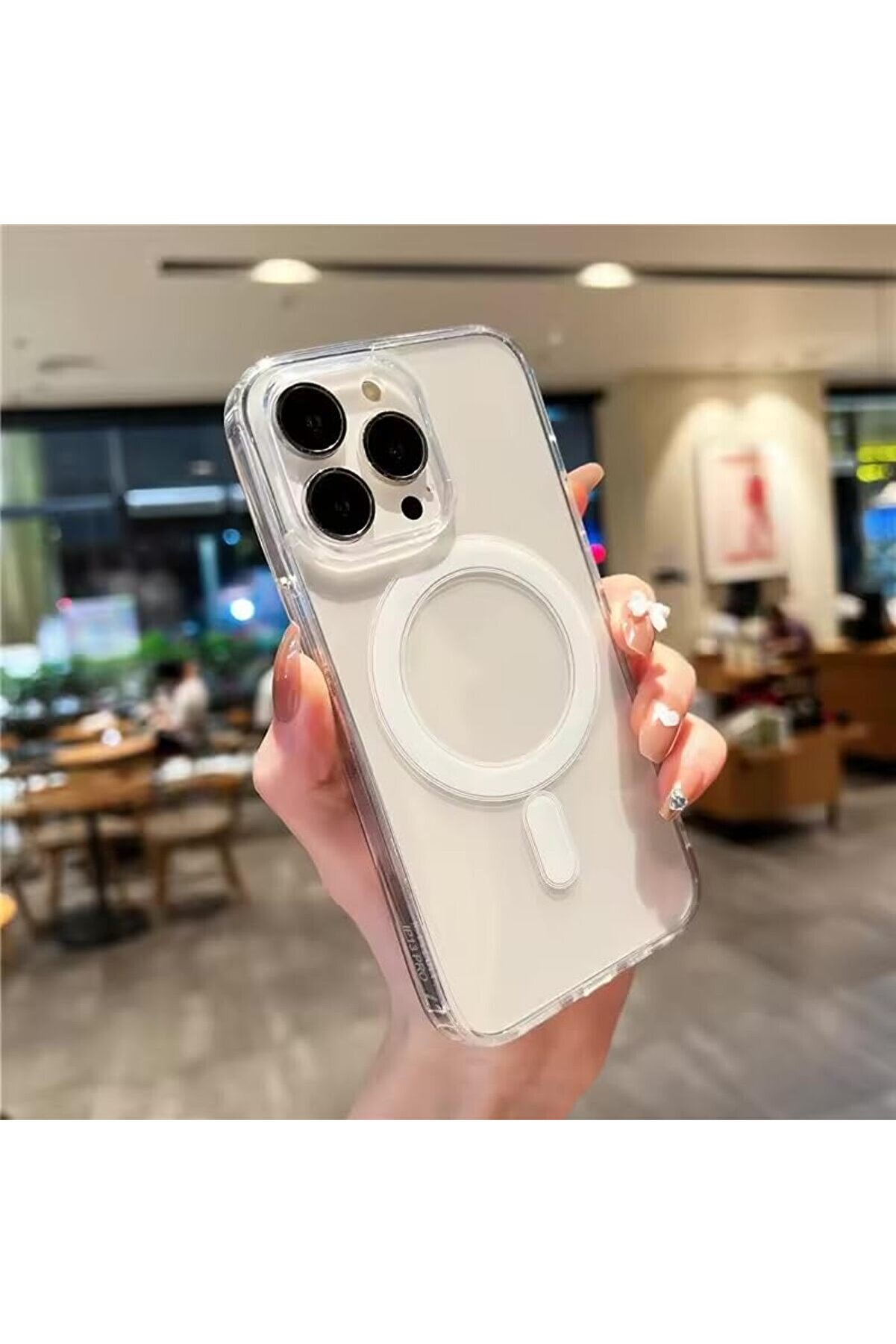 STOREMAX AKSESUAR 16 Pro Max (6.9) inç ile Uyumlu Kablosuz Şarj Destekli Şeffaf Kılıf- 16 Pro Max (6.9) with