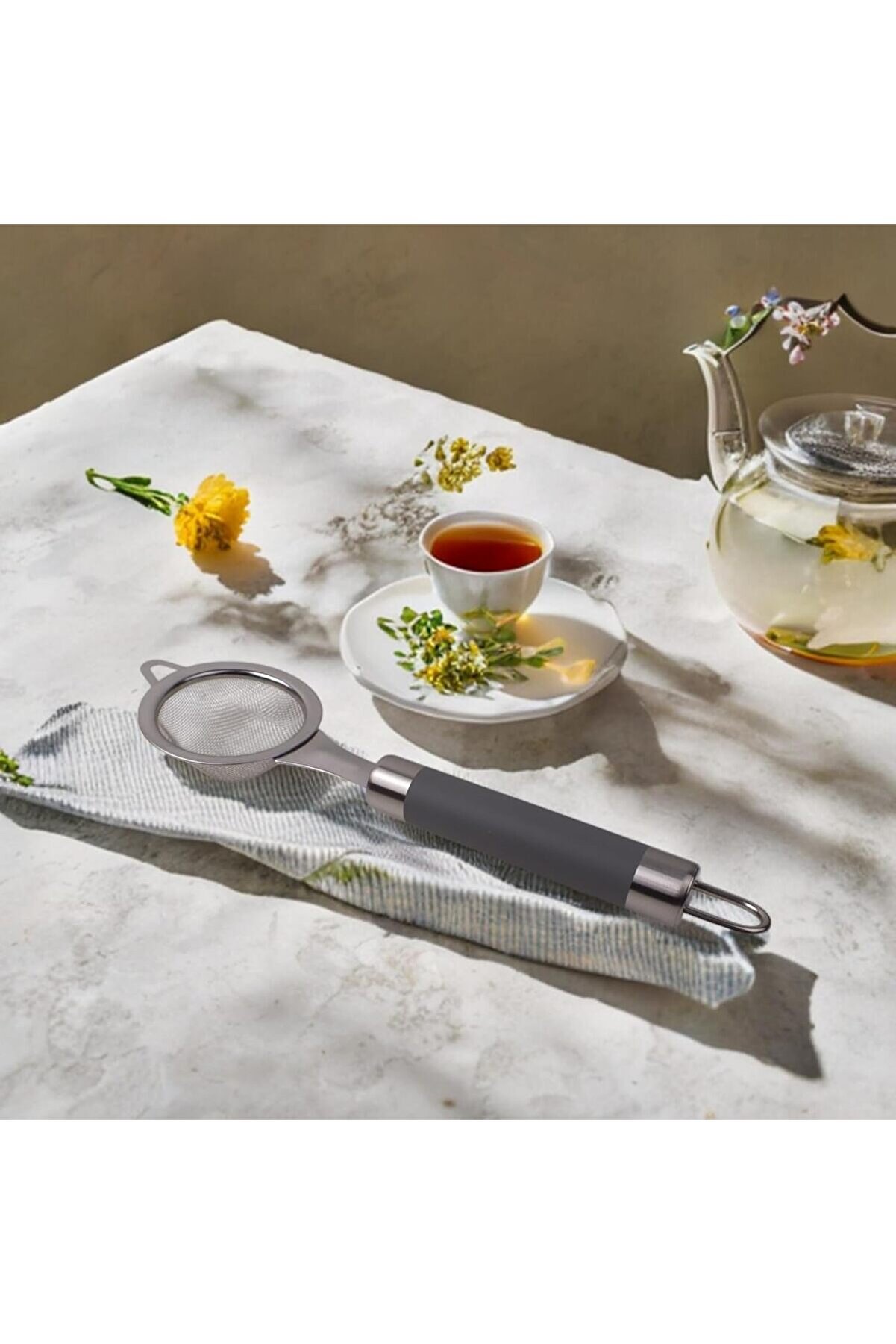 STOREMAX modashine Paslanmaz Çelik Silikon Saplı Çay Süzgeci | Silikon Saplı Süzgeç – Şık ve Fonksiyonel Sunu