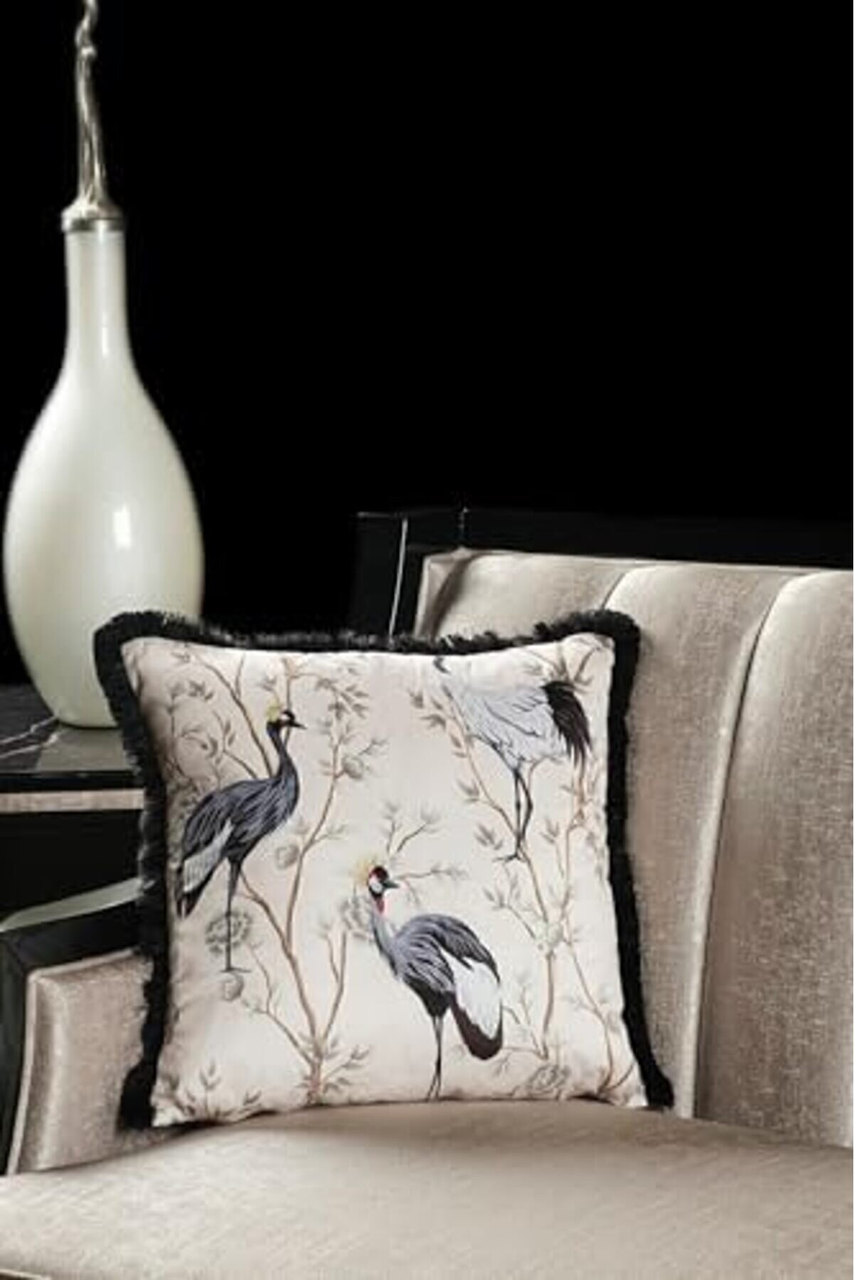 Lüks Kadi̇fe 43X43 Cm Kırlent Kılıfı Dekorati̇f Yumuşak Salon Koltuk Avangart Saçaklı Beyaz 1014773