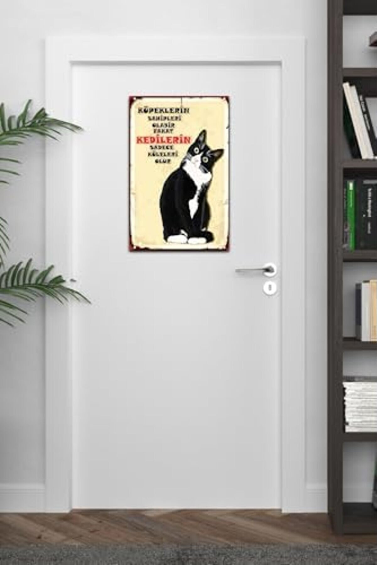 Kuşe Kağıt Duvar Posteri̇ Kedi̇leri̇n Sadece Köleleri̇ Olur Retro Drtr