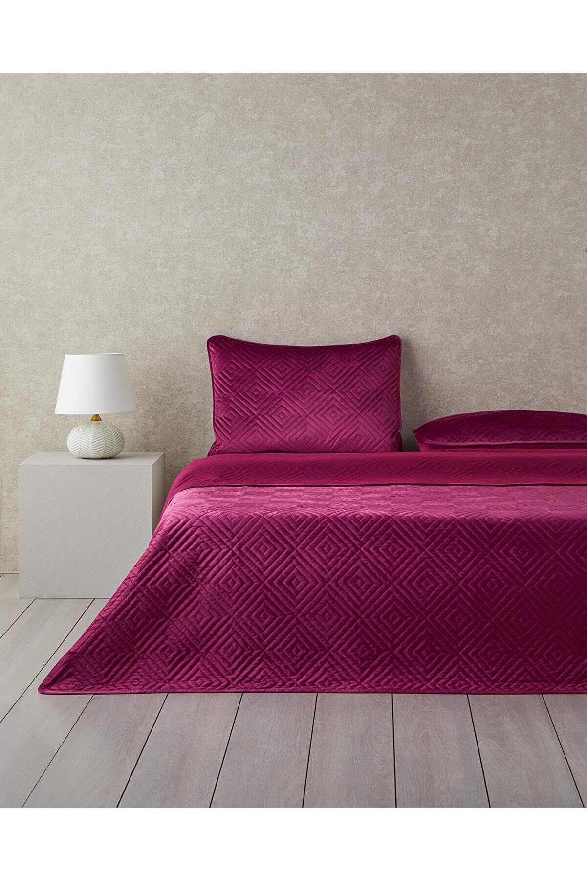 STOREMAX Diamant Kadife Size Yatak Örtüsü Takımı 240x220 cm Fuşya 1014773