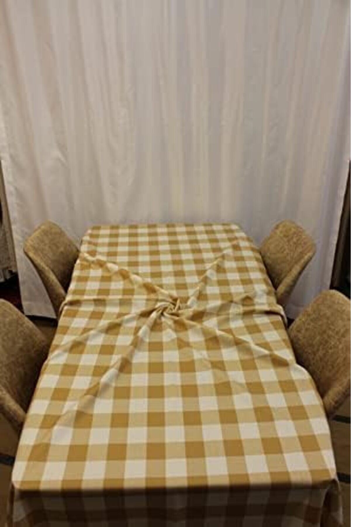 Renk Kare Desenli̇ Full Akri̇li̇k Dokuma Masa Örtüsü 150X220 Cm 1014773