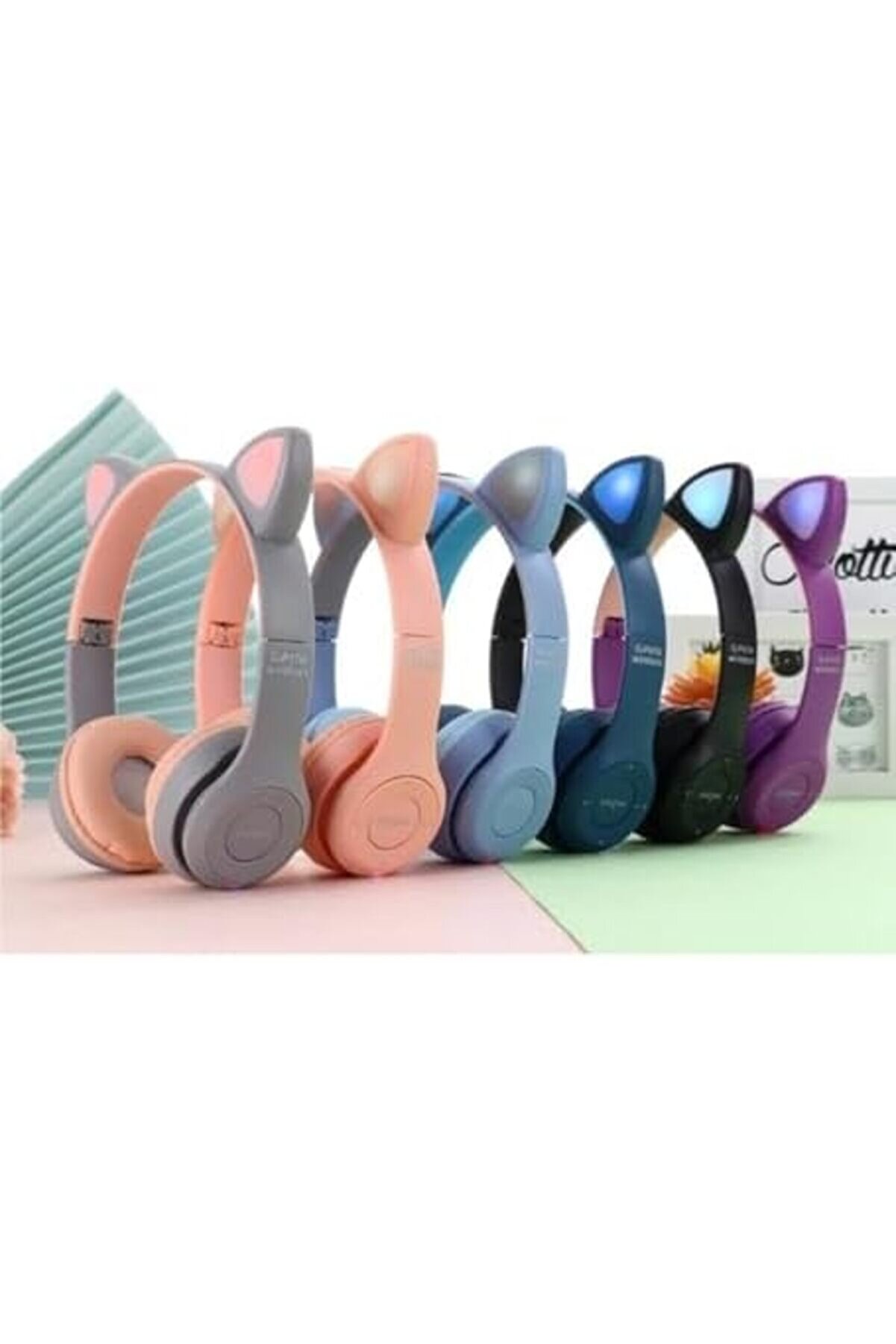 Kedi̇ Kulaklı Renkli̇ Bluetooth Hd Ses Kali̇teli̇ Dahi̇li̇ Mi̇krofonlu Hafıza Kart Gi̇ri̇şli̇ 5.0 Wi̇reless 6 A