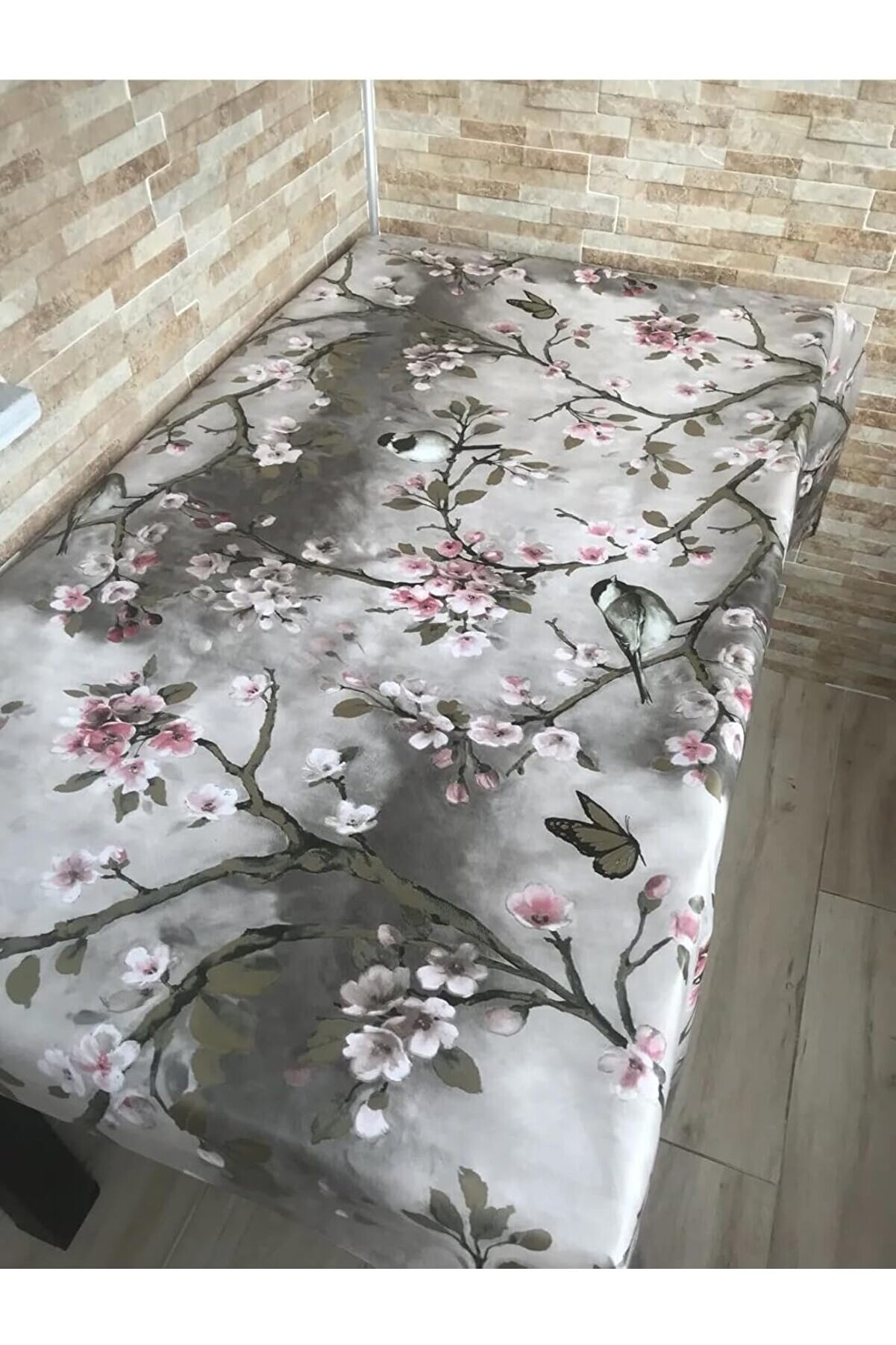 STOREMAX ve Kelebek Desenli Astarlı Muşamba Masa Örtüsü, 140x240 cm, Gri 1014773