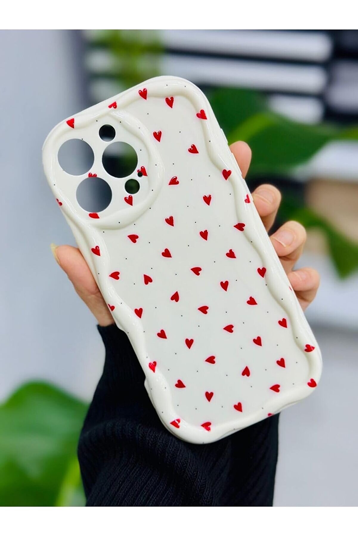 STOREMAX Aksesuar Iphone 16 Promax Dalgalı Kırmızı Kalpler Tasarımlı Silikon Kılıf 1175713