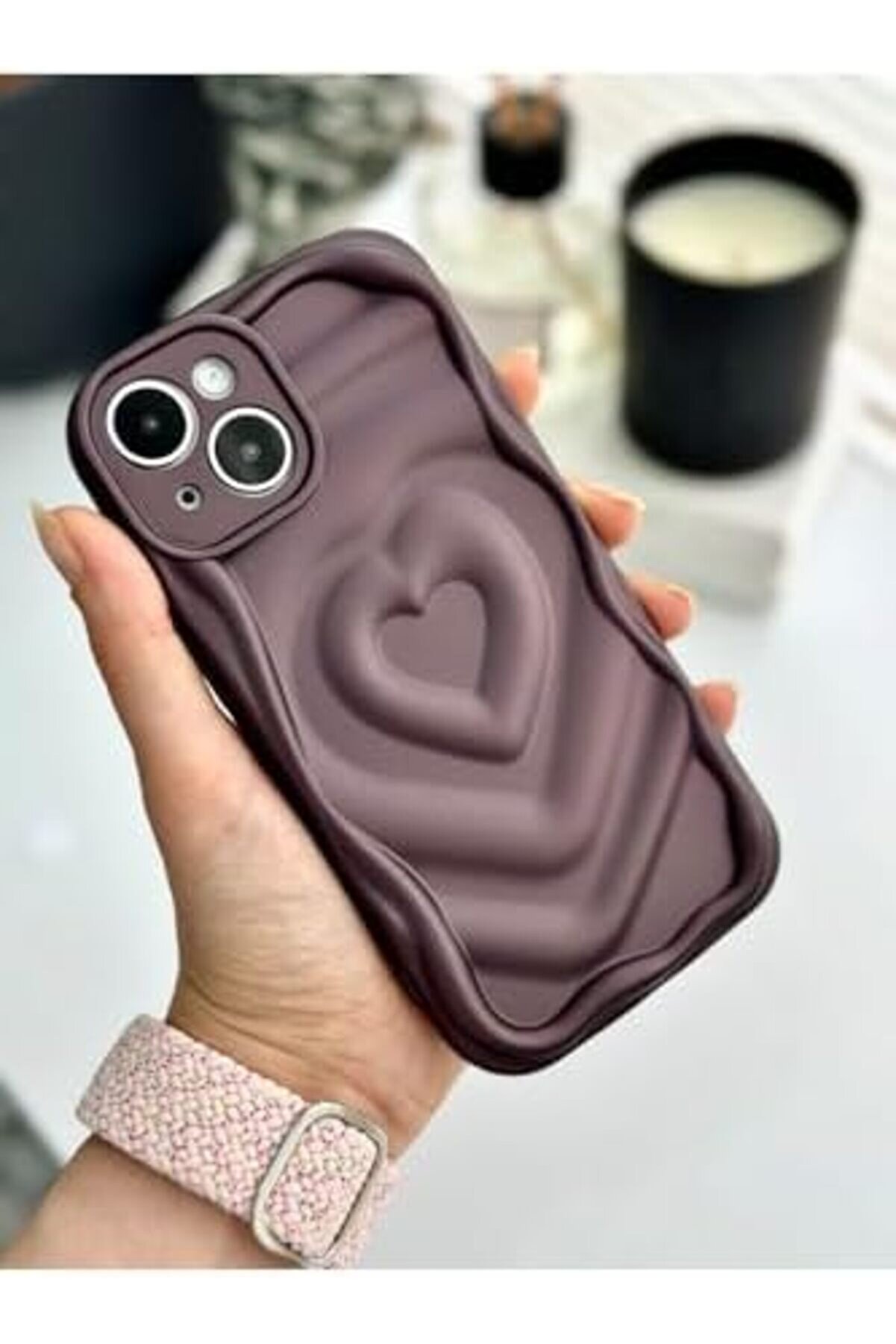 Aksesuar Iphone 13 Ve 14 İle Uyumlu 3D Mat Kabartma Kalp Desenli̇ Kamera Korumalı Si̇li̇kon Kılıf 117