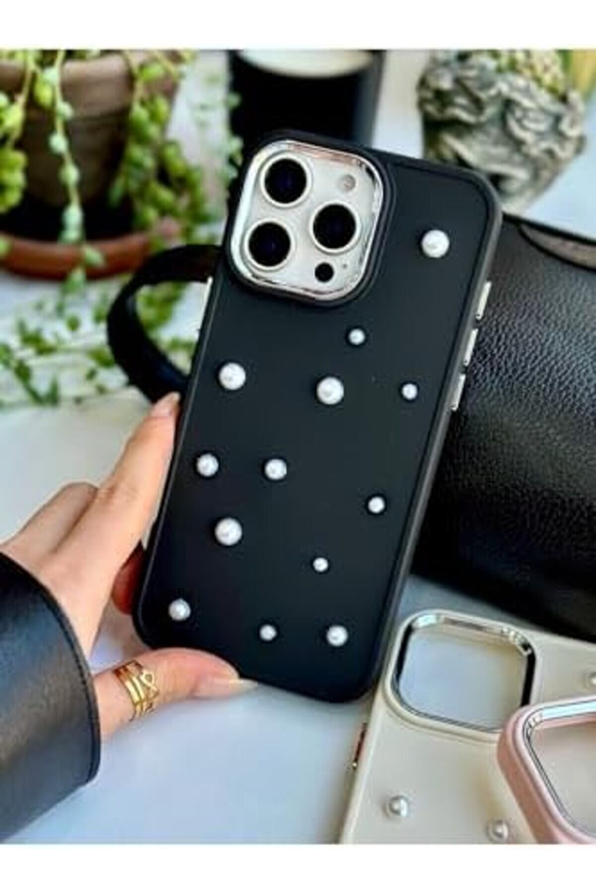 Aksesuar Iphone 16 Promax Uyumlu Pearl Oyuncak Tasarımlı Si̇li̇kon Kılıf - Si̇yahpearl 1175713