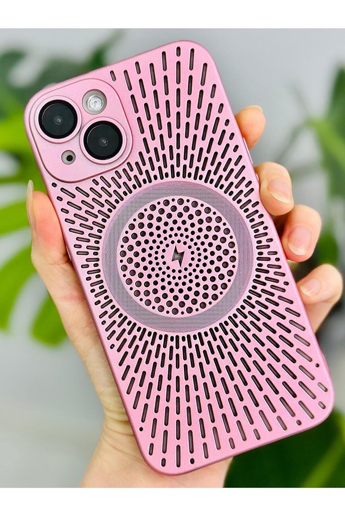 STOREMAX Aksesuar 13 ve 14 ile Uyumlu Lensli Kablosuz Şarj Özellikli Darbe Önleyici Kılıf 1014773