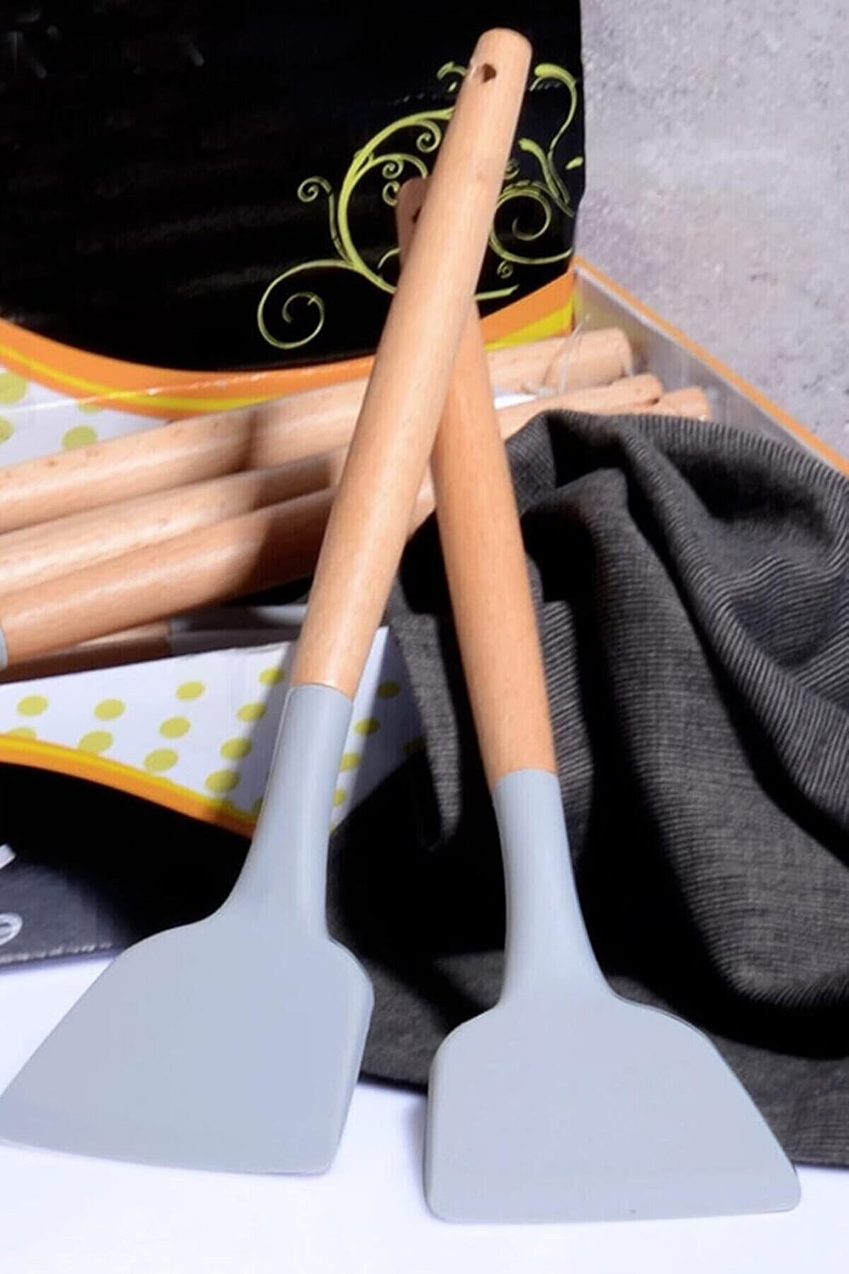 STOREMAX modashine Diyarı Bambu Saplı Silikon Spatula no modascope 1014773