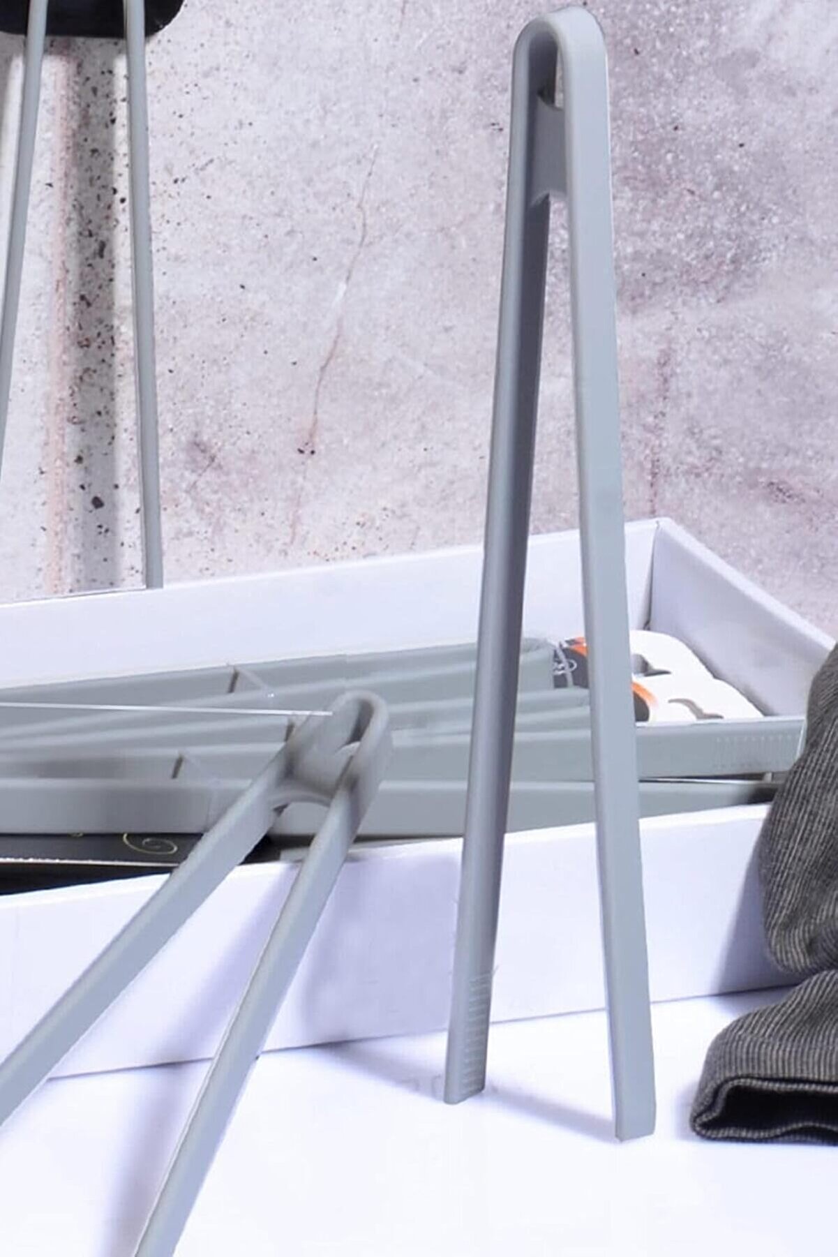 STOREMAX modashine Diyarı Silikon Tutacak Maşa 29 Cm Füme modascope 1014773