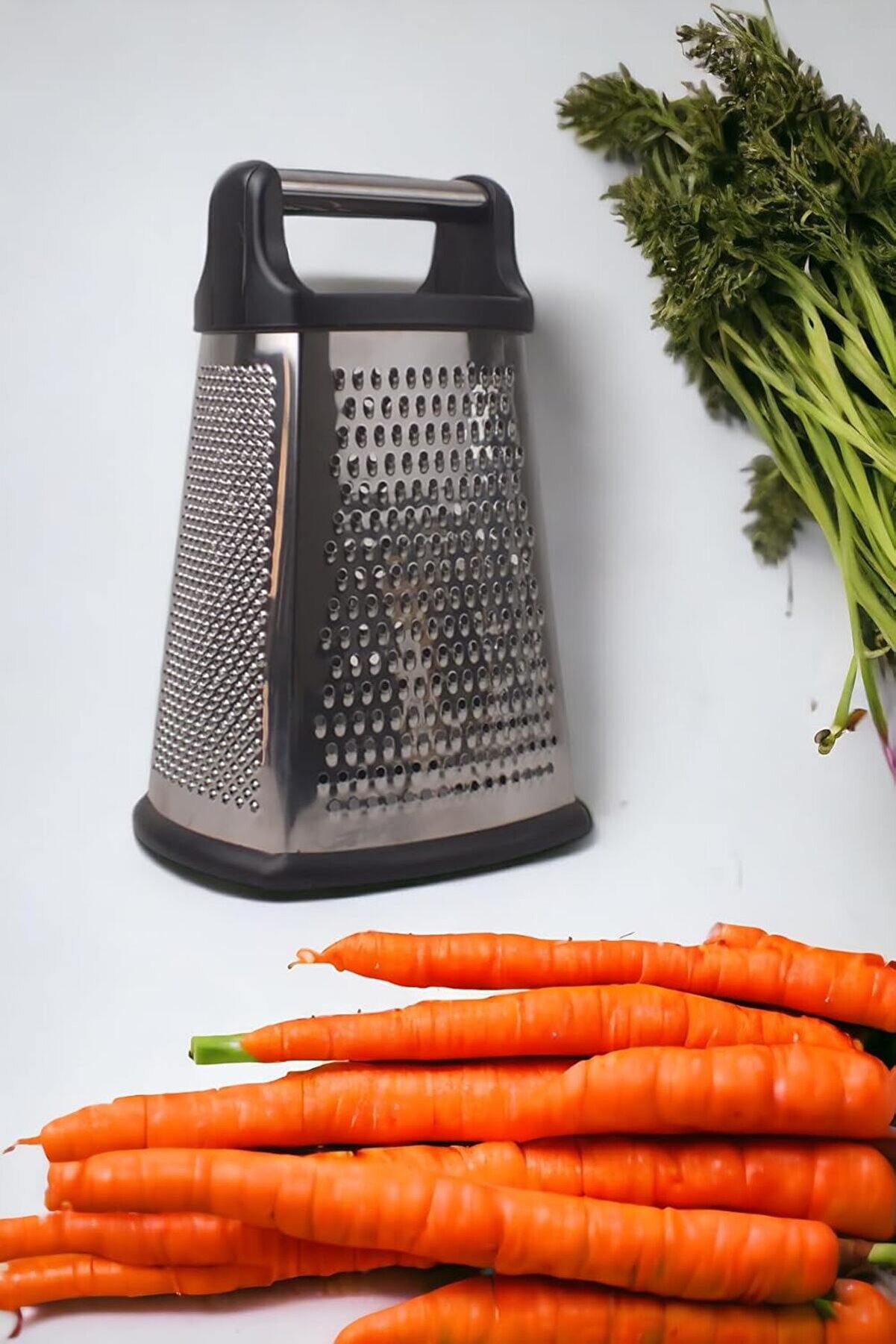 STOREMAX 4 Taraflı Paslanmaz Çelik Rende, Dikdörtgen Kaydırmaz Tabanlı Tutacaklı Paslanmaz Çelik Rende (22cm*