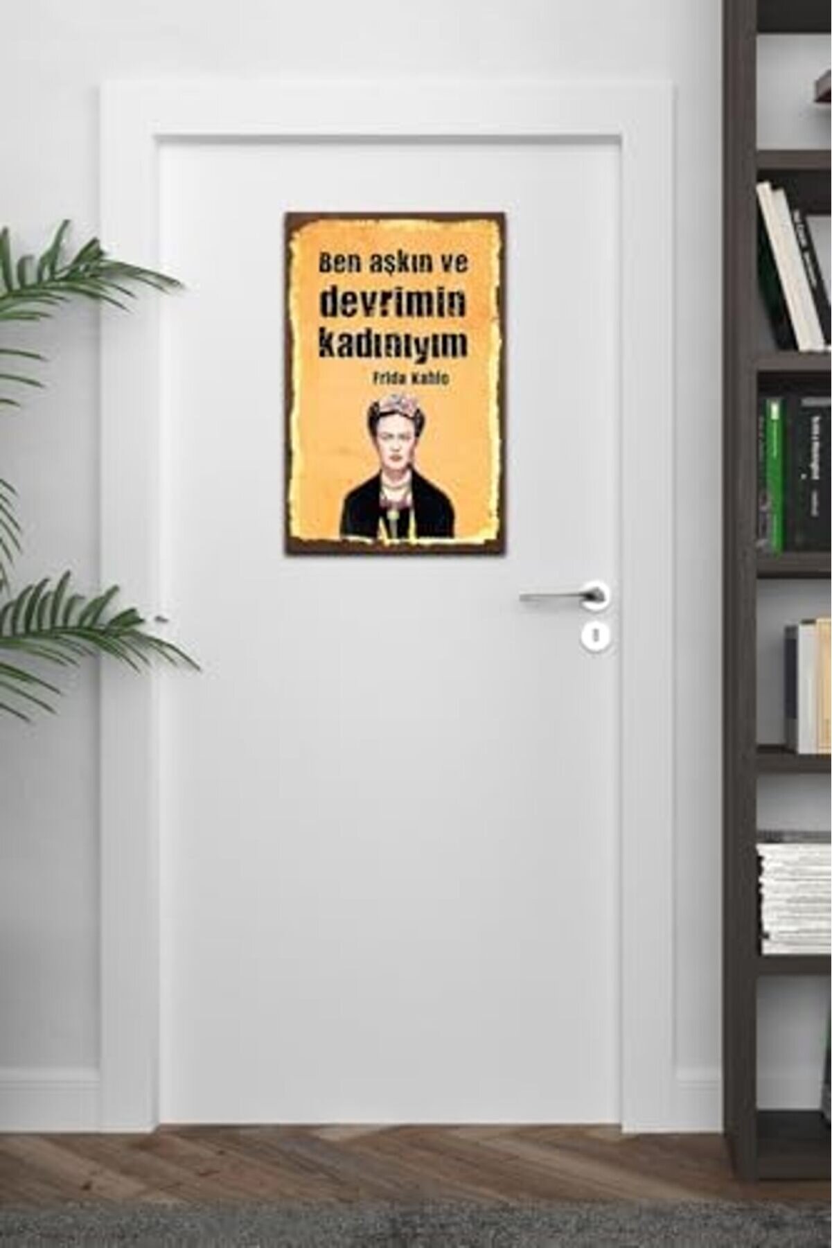 Ben Aşkın Ve Devri̇mi̇n Kadınıyım Retro Ahşap Mdf Tablo 1014773