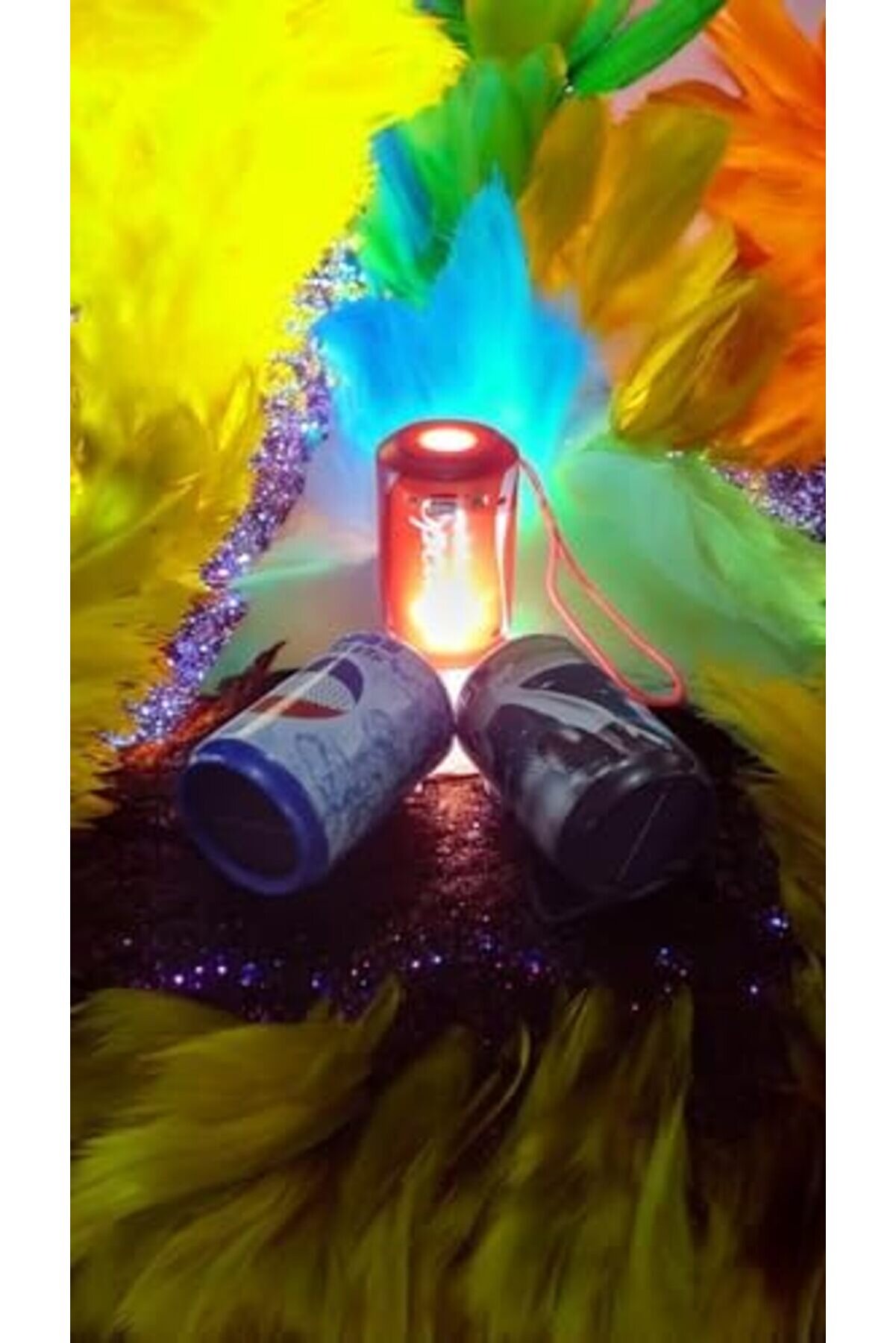 Güneş Enerji̇si̇ İle De Dolabi̇len Radyolu Bellek Ve Hafıza Kart Destekli̇ Süper Güçlü El Speaker Şarj E