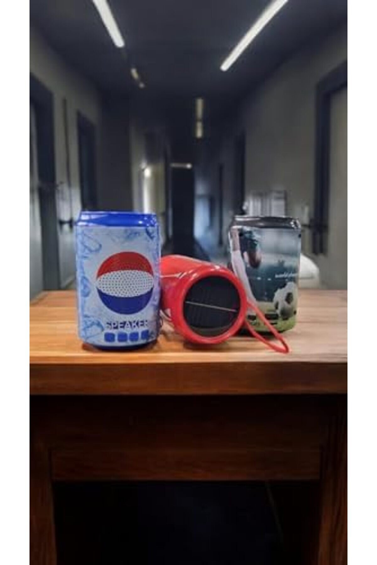 Güneş Enerji̇si̇ İle De Dolabi̇len Radyolu Bellek Ve Hafıza Kart Destekli̇ Süper Güçlü El Speaker Şarj E