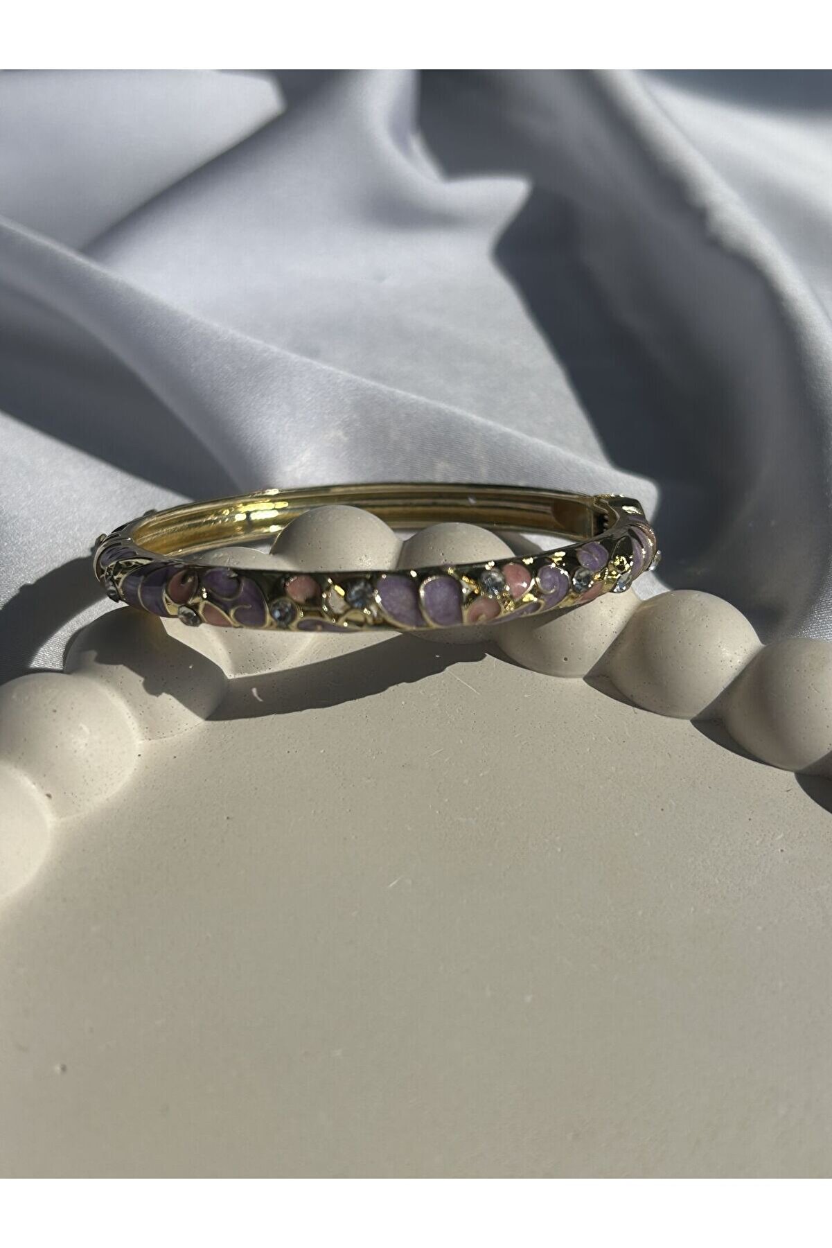 Ateli̇er Emi̇ne Li̇la Mi̇neli̇ Kelepçe Bi̇lekli̇k