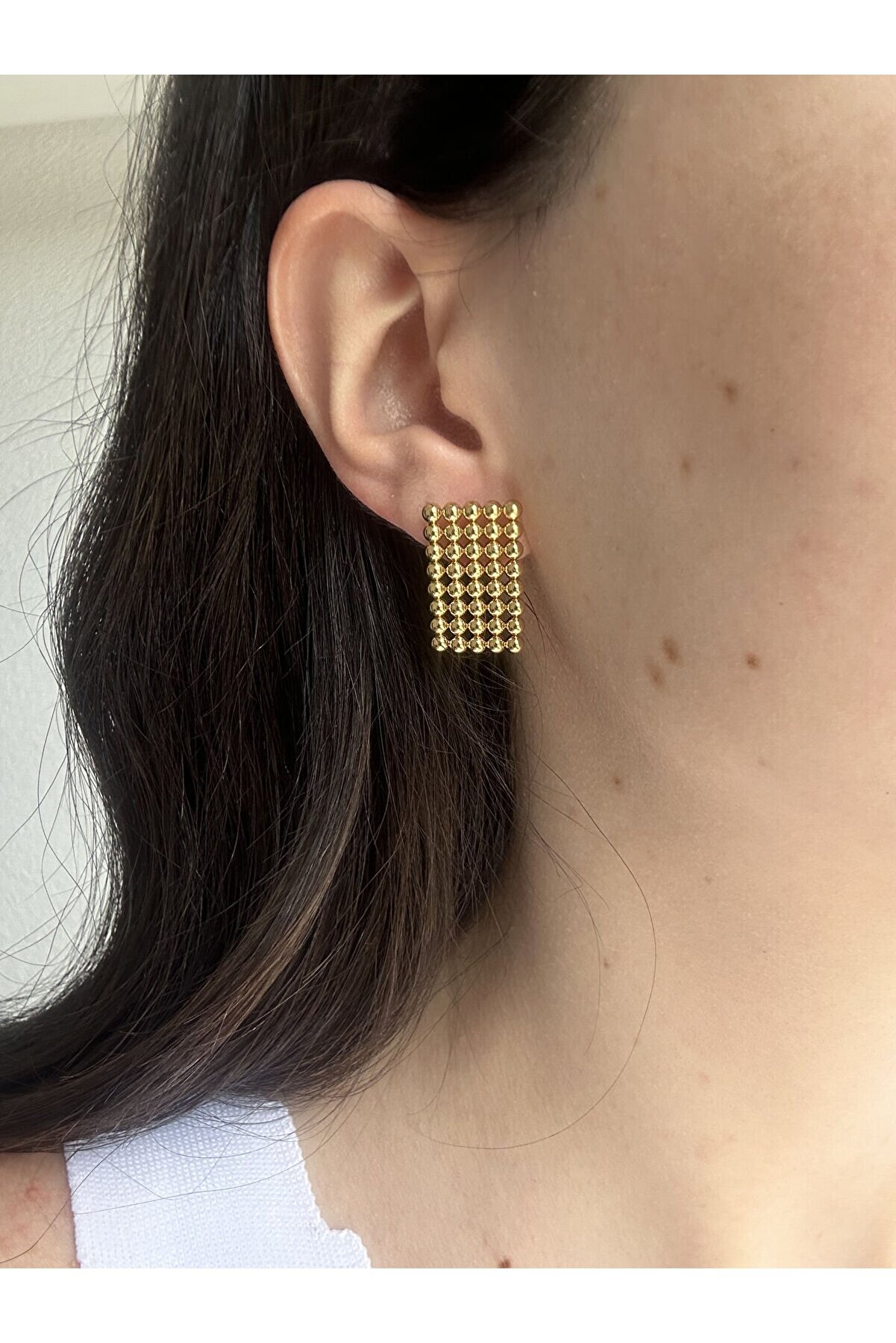 Ateli̇er Emi̇ne Gold Noktasal Küpe