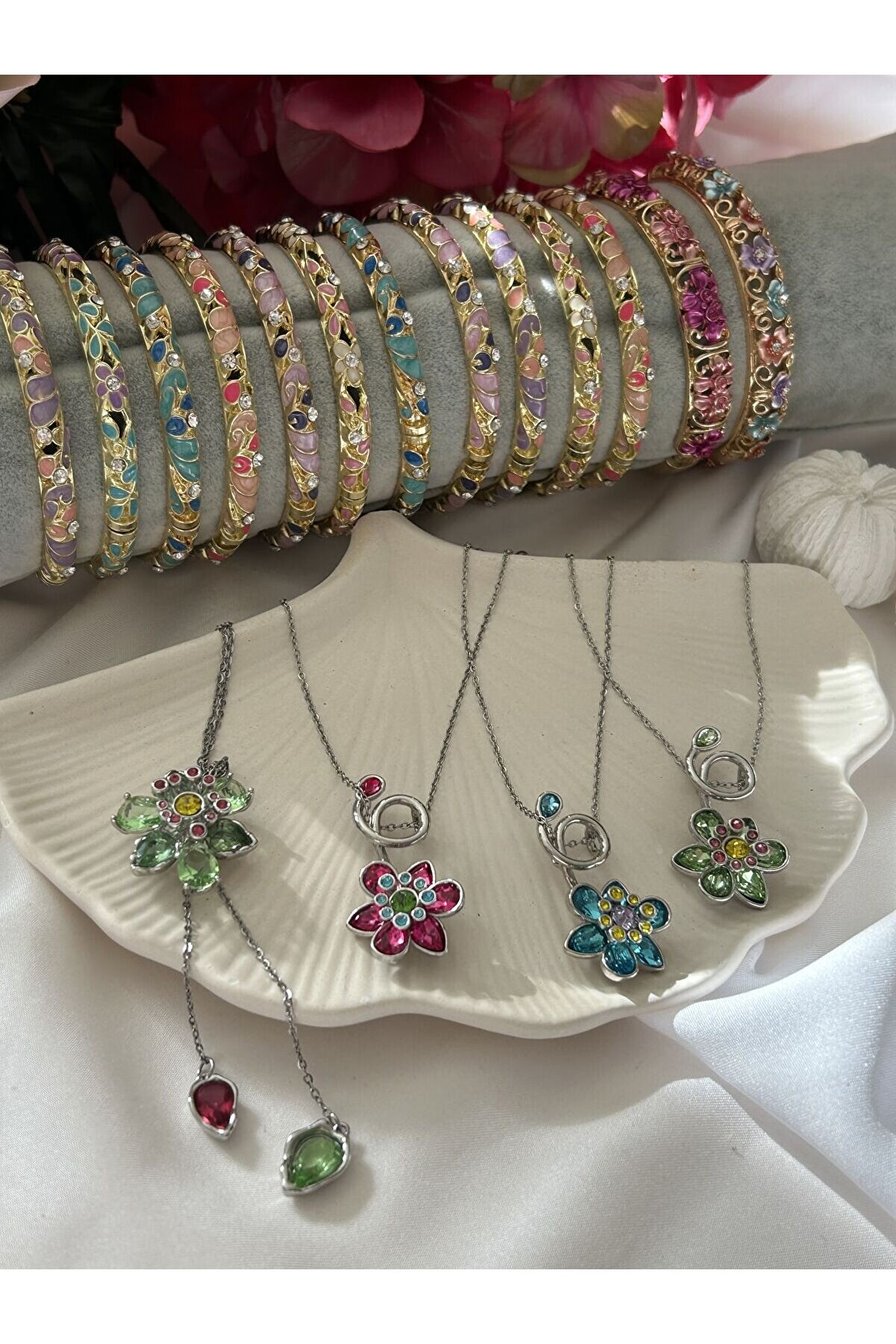 Ateli̇er Emi̇ne Pembe Idylli̇a Kolye