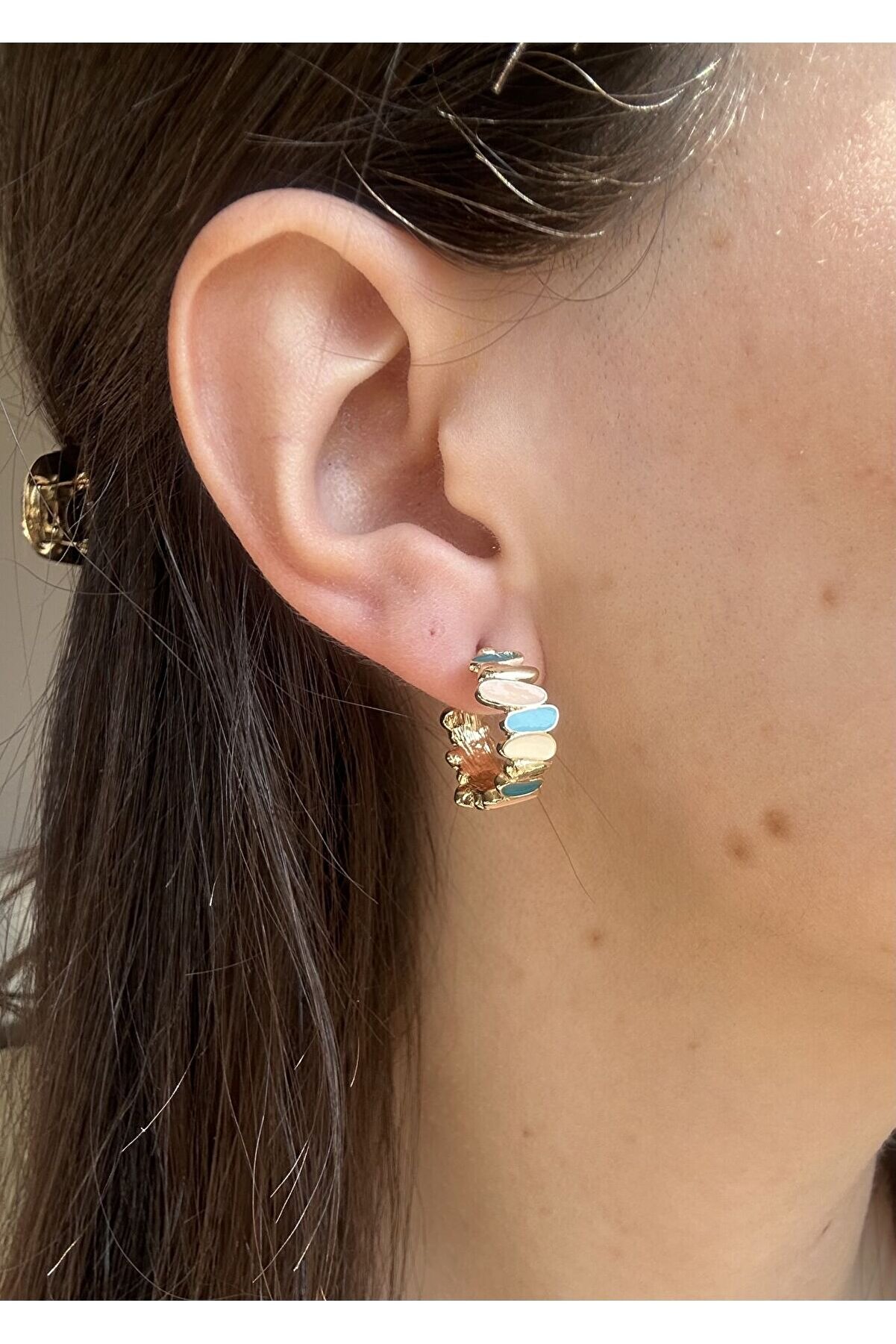 Ateli̇er Emi̇ne Renkli̇ Mi̇neli̇ Küpe