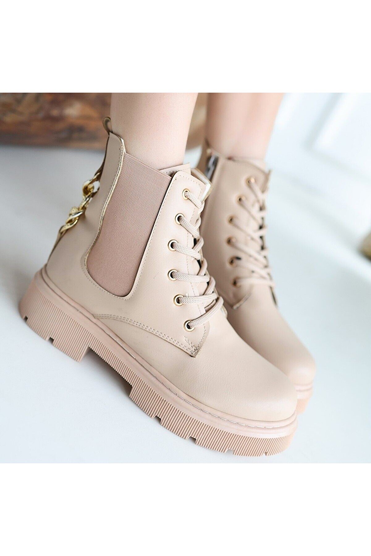 Buti̇k Harte Nude Ci̇lt Bağcıklı Bot