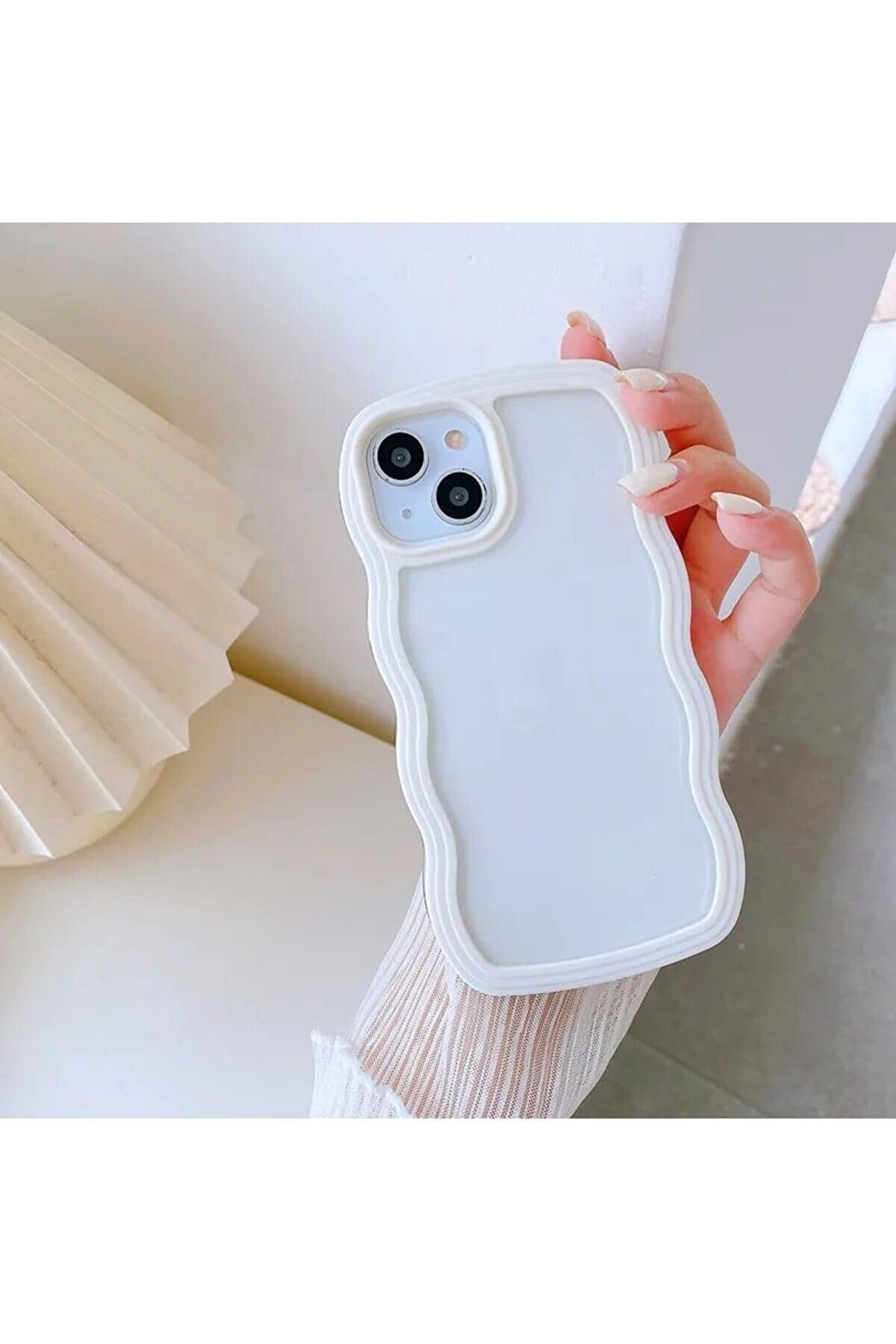 STOREMAX Aksesuar 13 ve 14 ile Uyumlu Kenarı Renkli DALGALI Darbe &Ouml;nleyici Şeffaf Silikon Kılıf 1014773