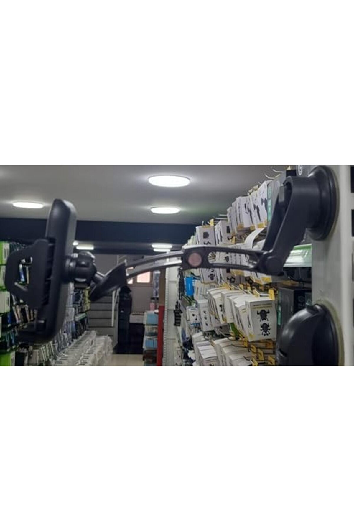 Araç Tutucu Cam Ve Konsola Sabi̇tlenebi̇li̇r Tabanı 360 Derece Tam Tur Dönebi̇li̇r Uzar Kısalır Si̇ze Özgü