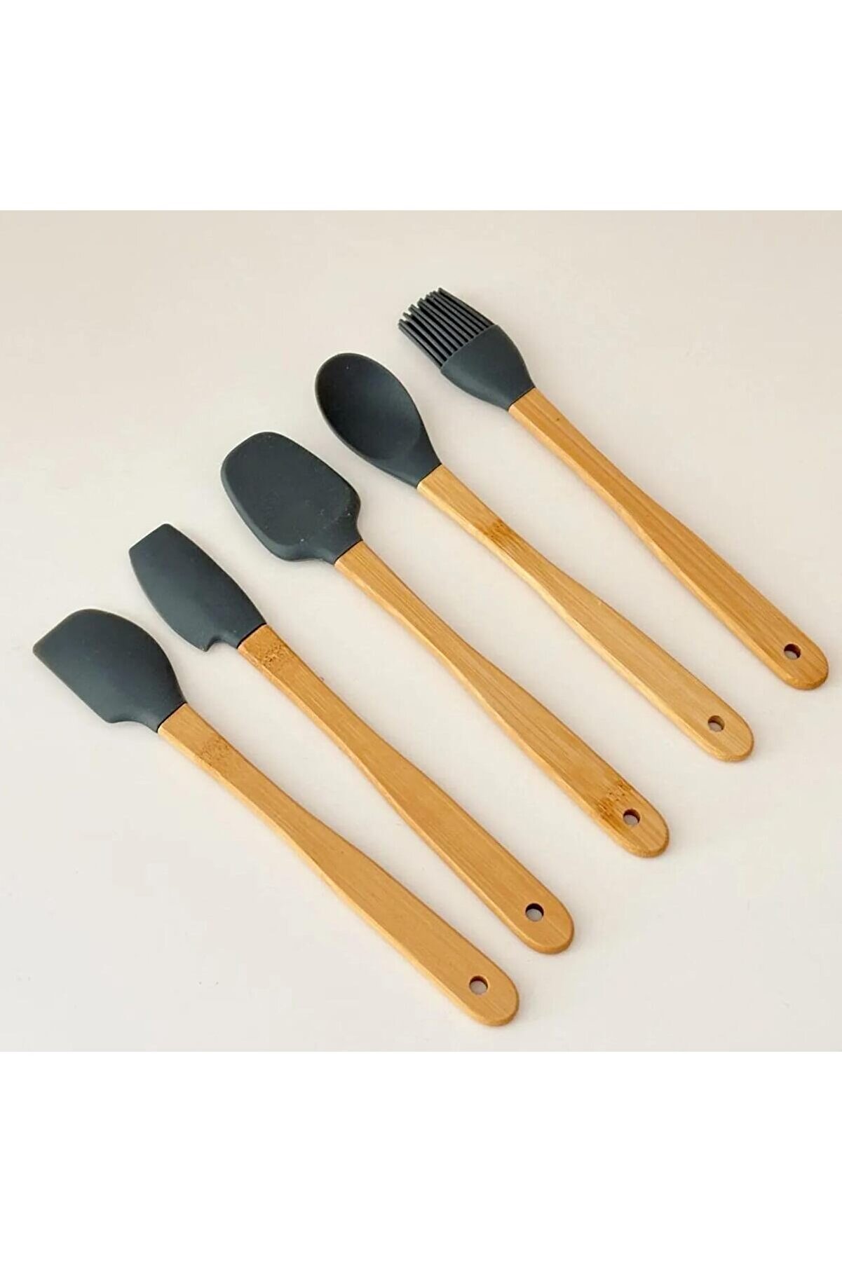 STOREMAX Bambu Saplı 5'li Silikon Mutfak Seti – Isıya Dayanıklı Spatula, Kaşık ve Kepçe Takımı, Şık ve A