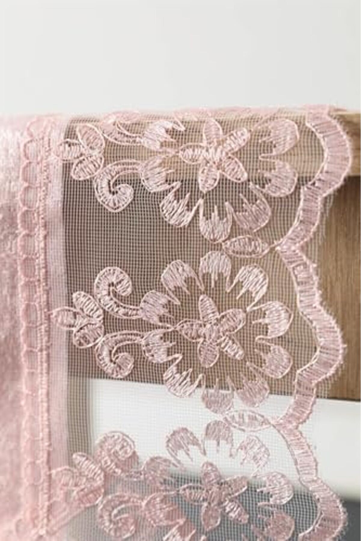 Güpürlü Kadi̇fe Runner - Pembe 1014773