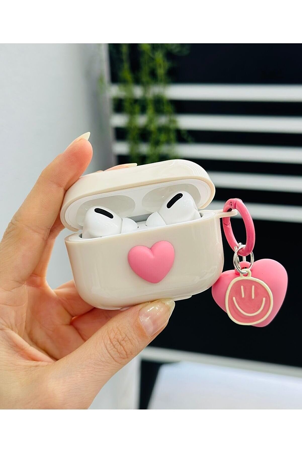 STOREMAX - Pro2 ile Uyumlu Oyuncak Tasarımlı Kalın Silikon Kılıf - Pembekremkalp 1014773