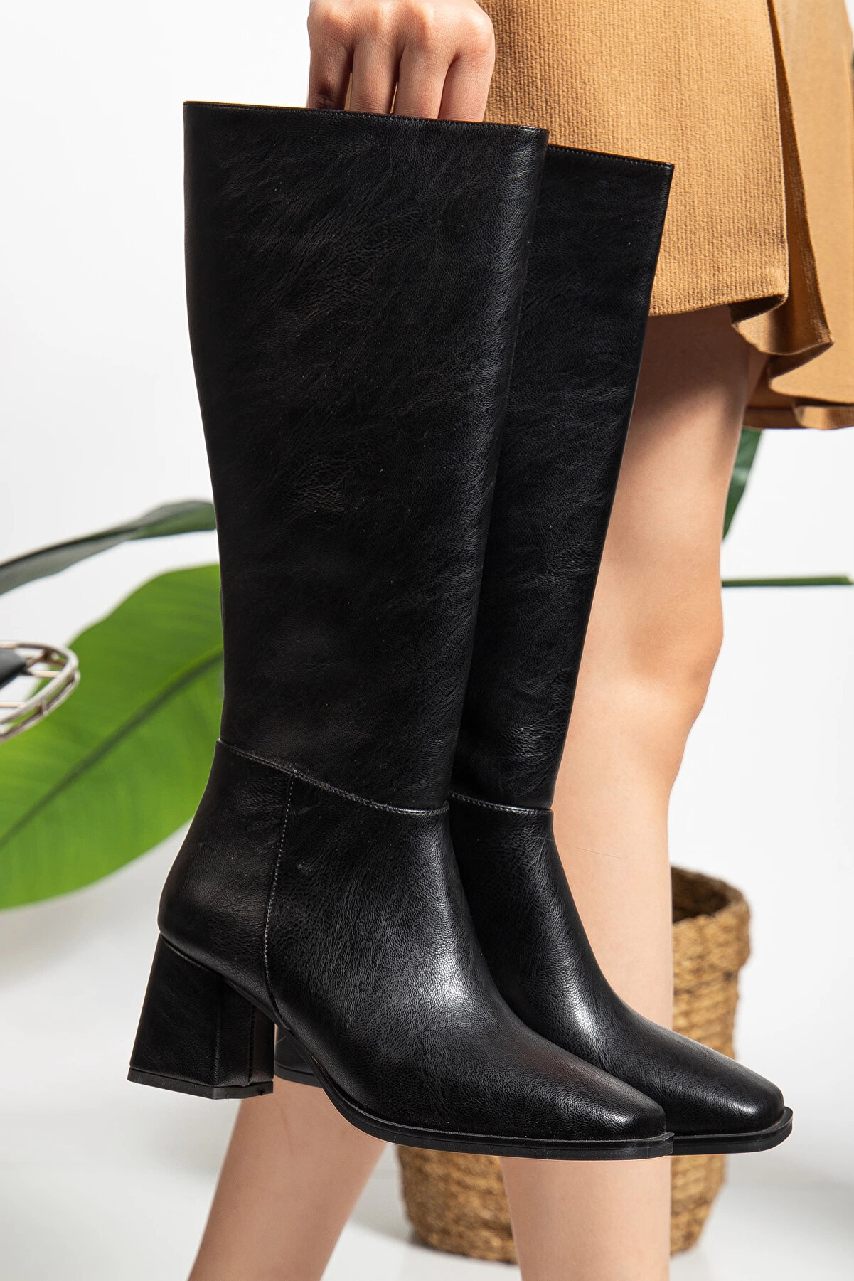 Gult Kadın K&uuml;t Burun &Ccedil;i̇zme