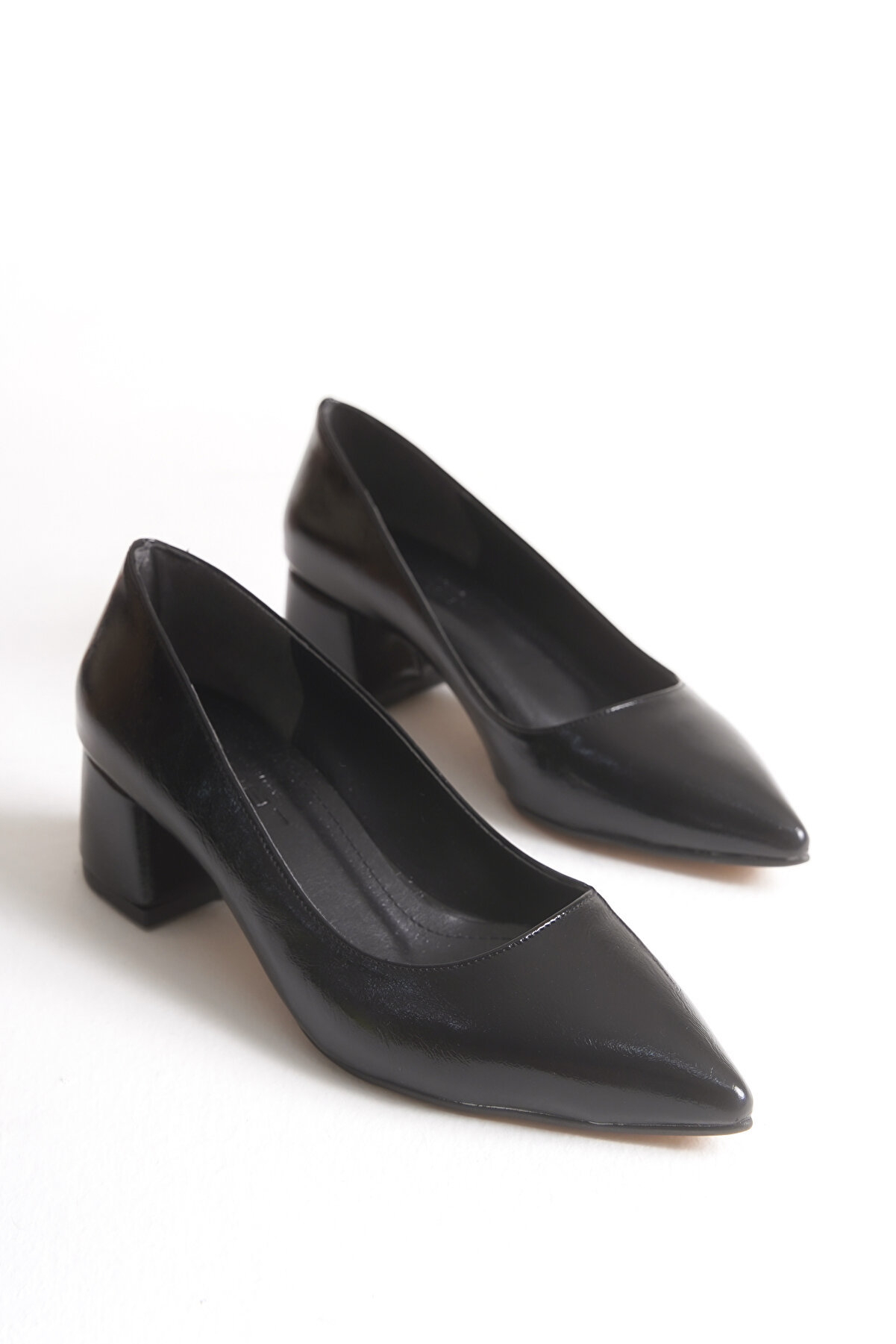 Gult Kadın Si̇yah Deri̇ 5Cm Sti̇letto