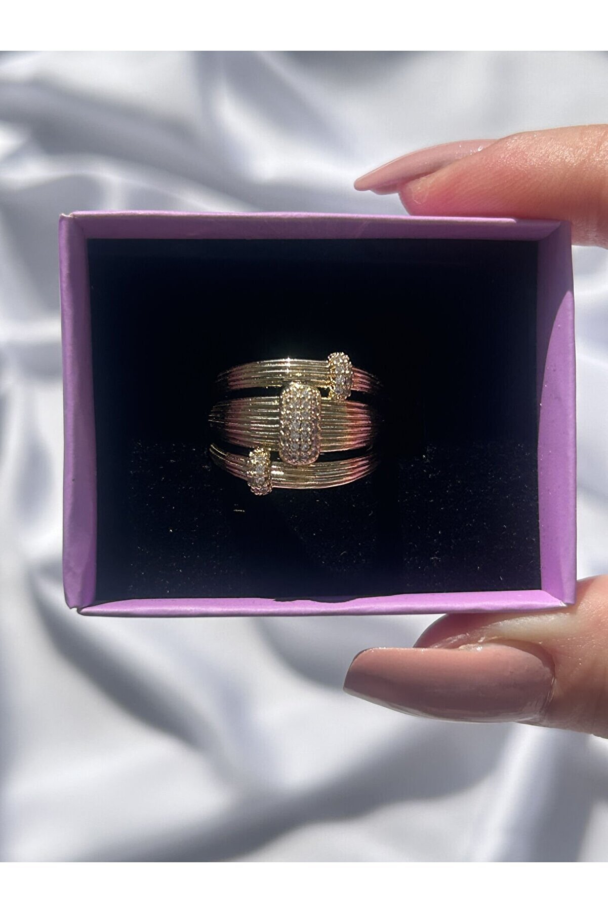 Ateli̇er Emi̇ne Altın Renk Sarmal Yüzük