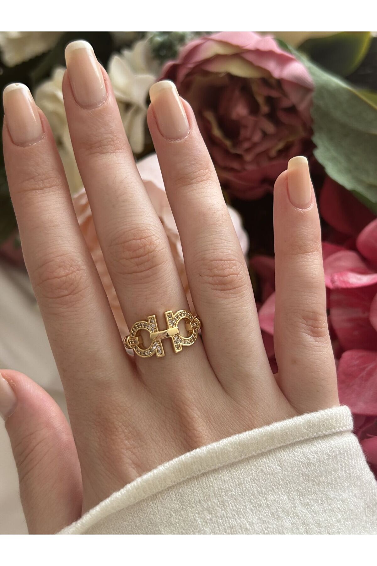 Ateli̇er Emi̇ne Gold A Tasarım Yüzük