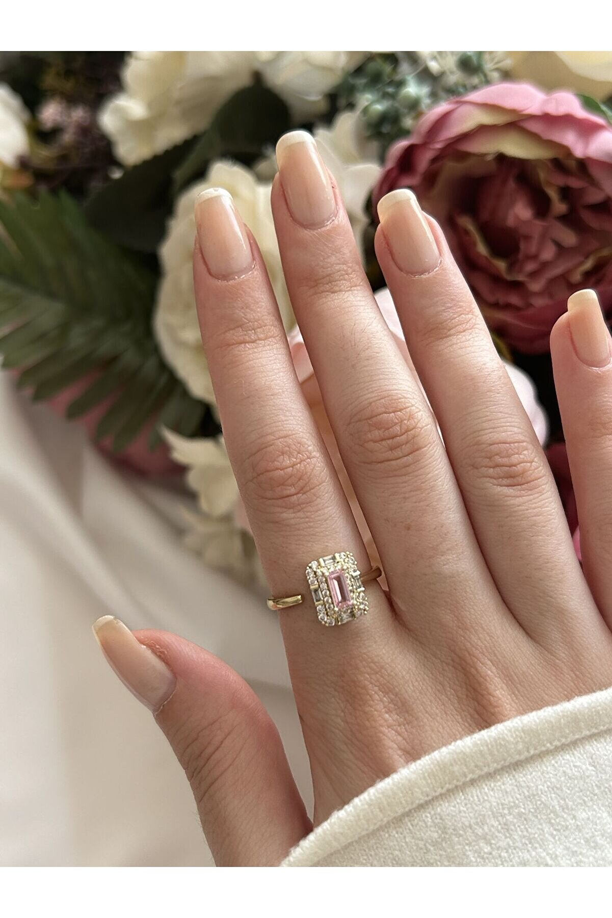 Ateli̇er Emi̇ne Pembe Baget Taş Yüzük