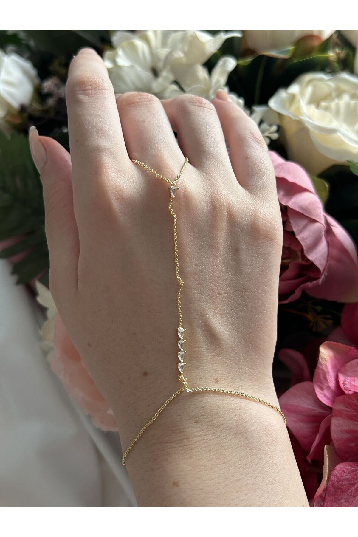 Ateli̇er Emi̇ne Taş Detay Zari̇f Şahmeran