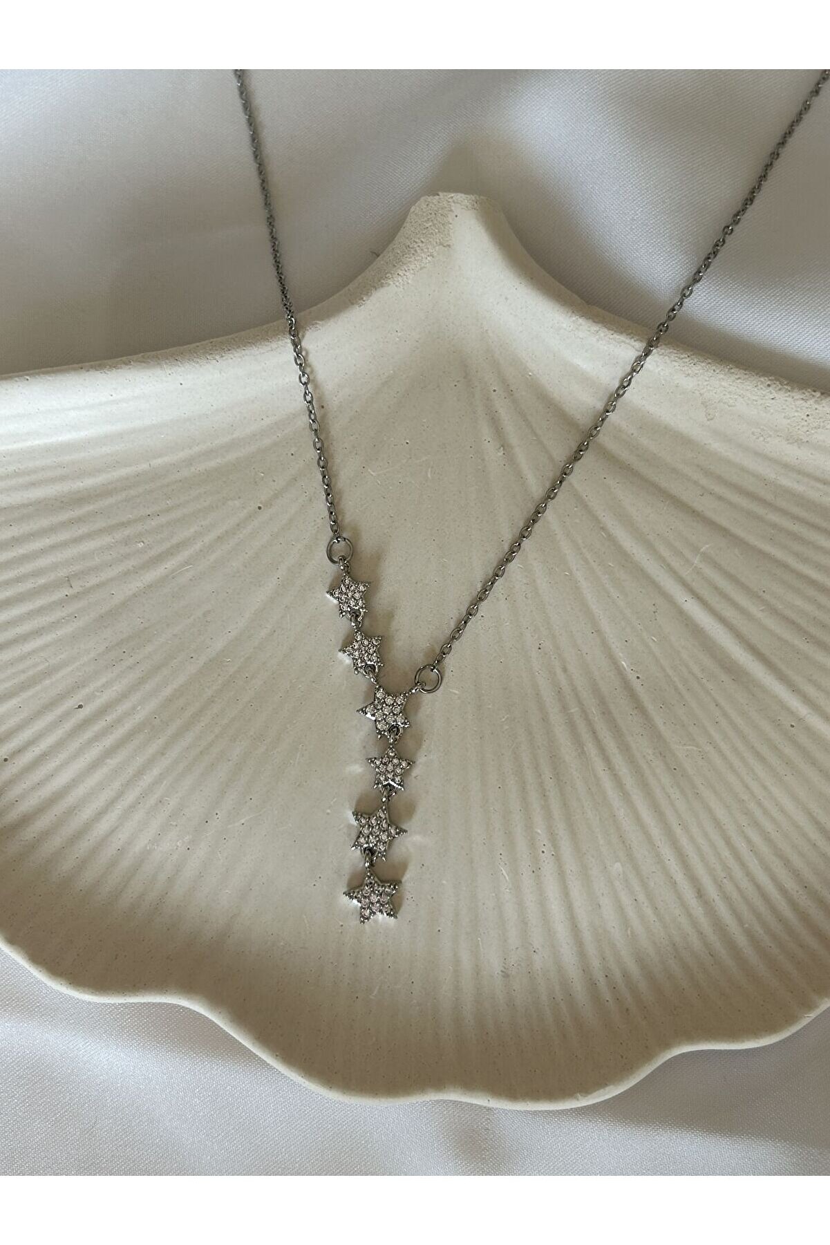 Ateli̇er Emi̇ne Yıldız Di̇zi̇si̇ Kolye