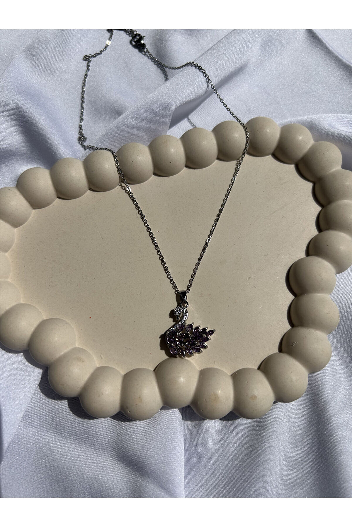 Ateli̇er Emi̇ne Mor Zi̇rkon Kuğu Kolye