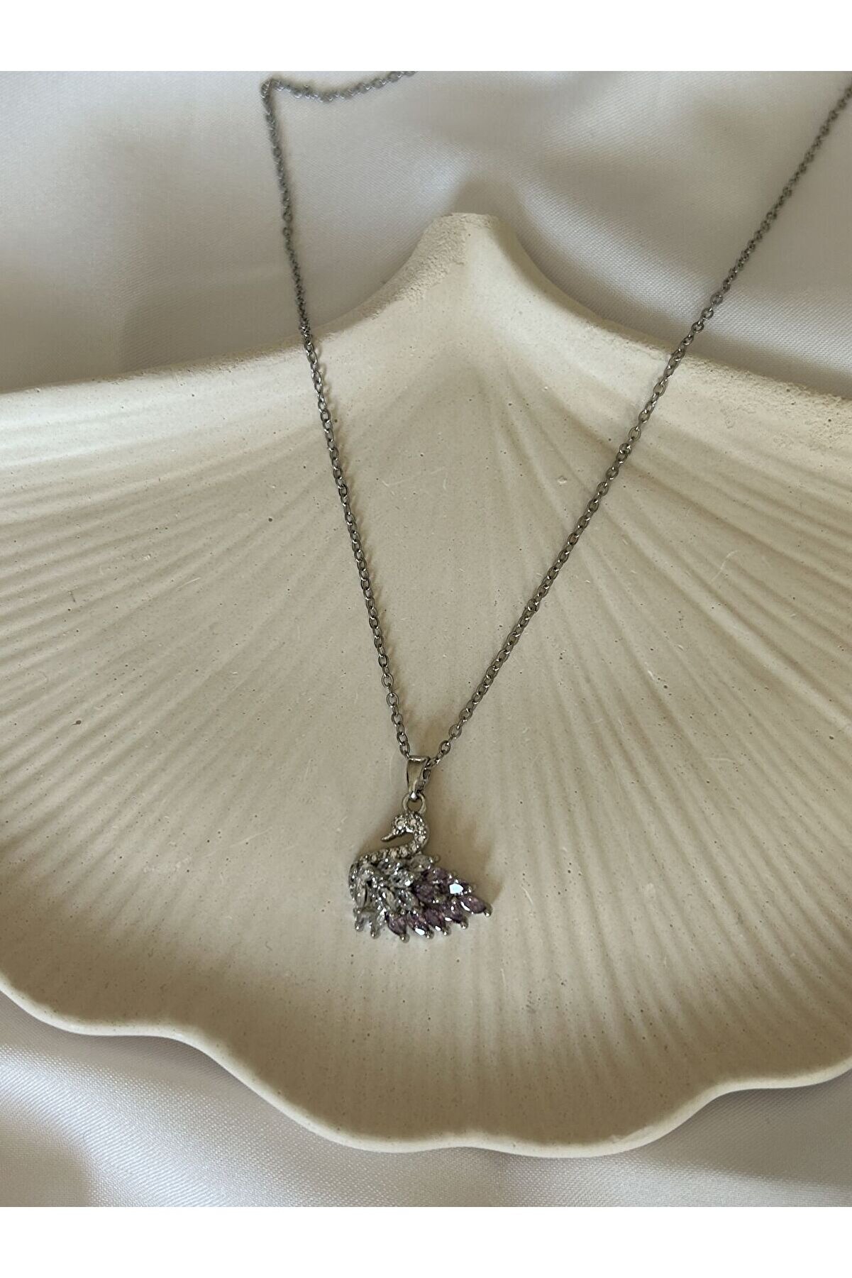 Ateli̇er Emi̇ne Li̇la Kuyruk Kuğu Kolye