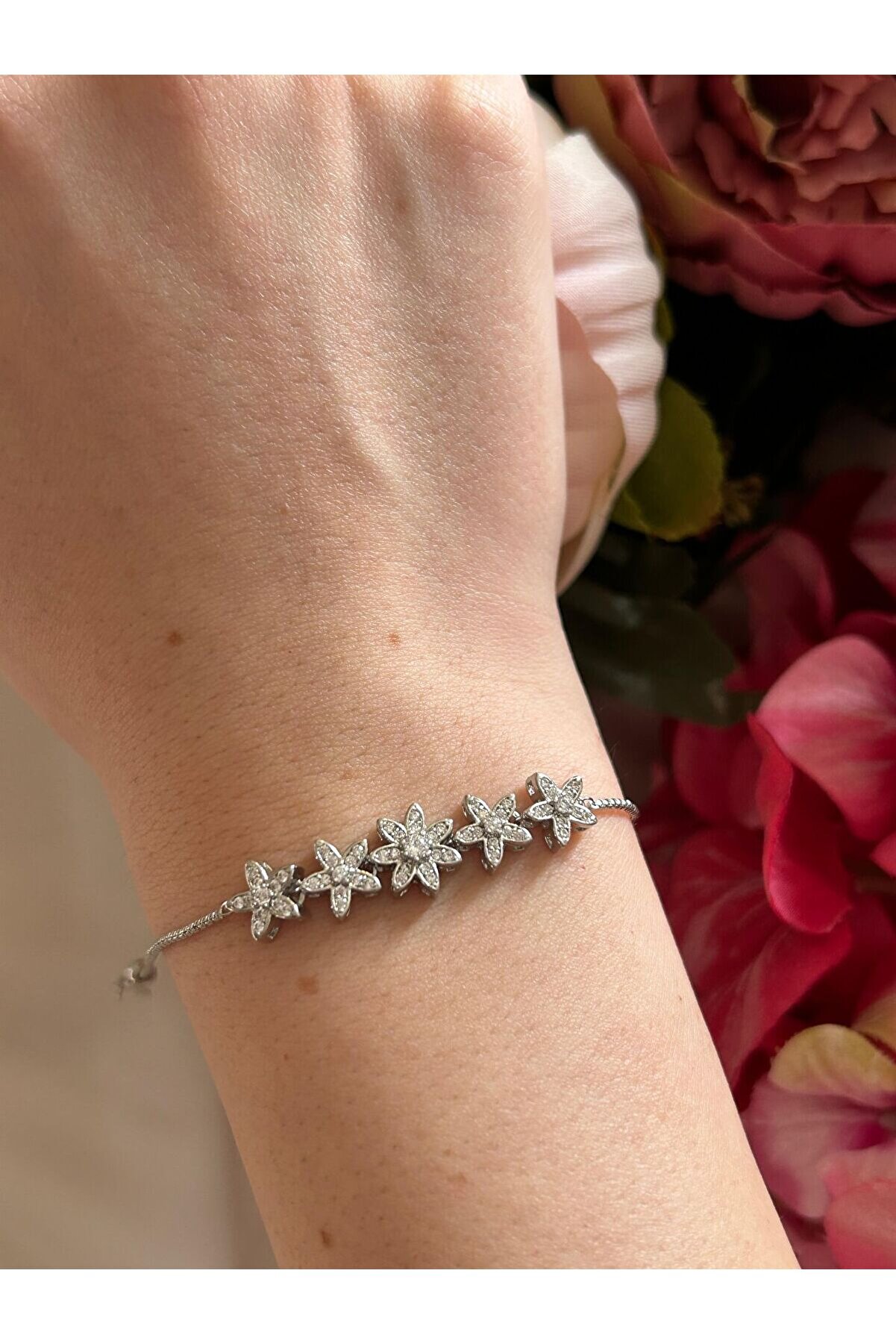 Ateli̇er Emi̇ne Çi̇çek Moti̇f Si̇lver Bi̇lekli̇k