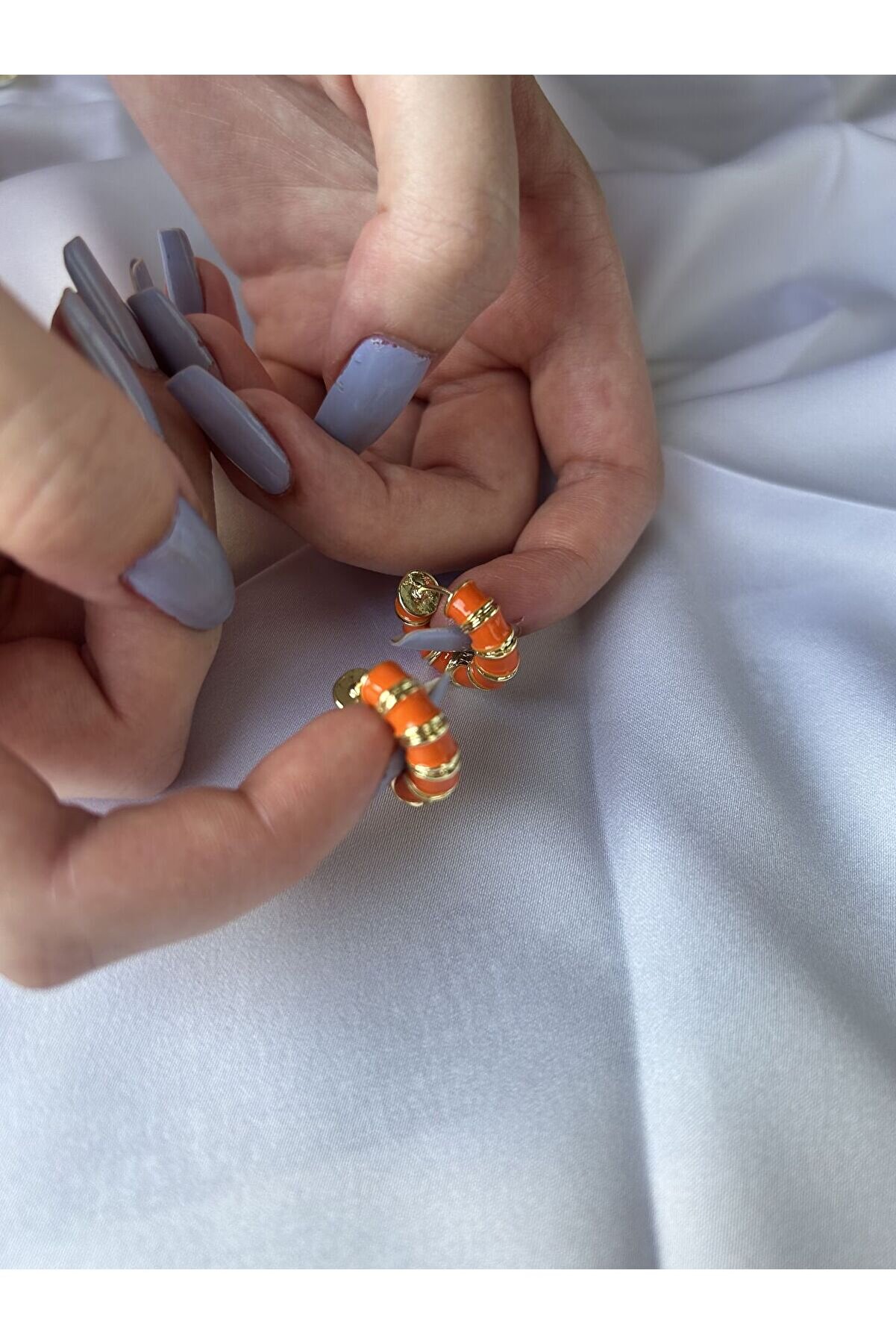 Ateli̇er Emi̇ne Gold Mi̇neli̇ Turuncu Küpe