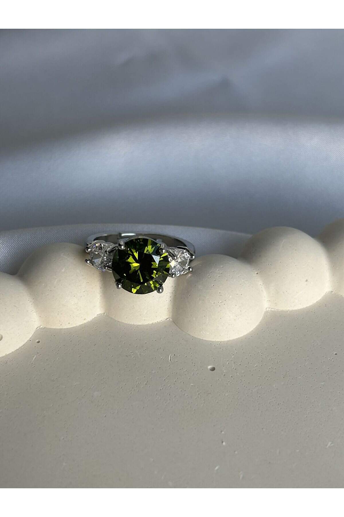 Ateli̇er Emi̇ne Yeşi̇l Zi̇rkon Taş Yüzük