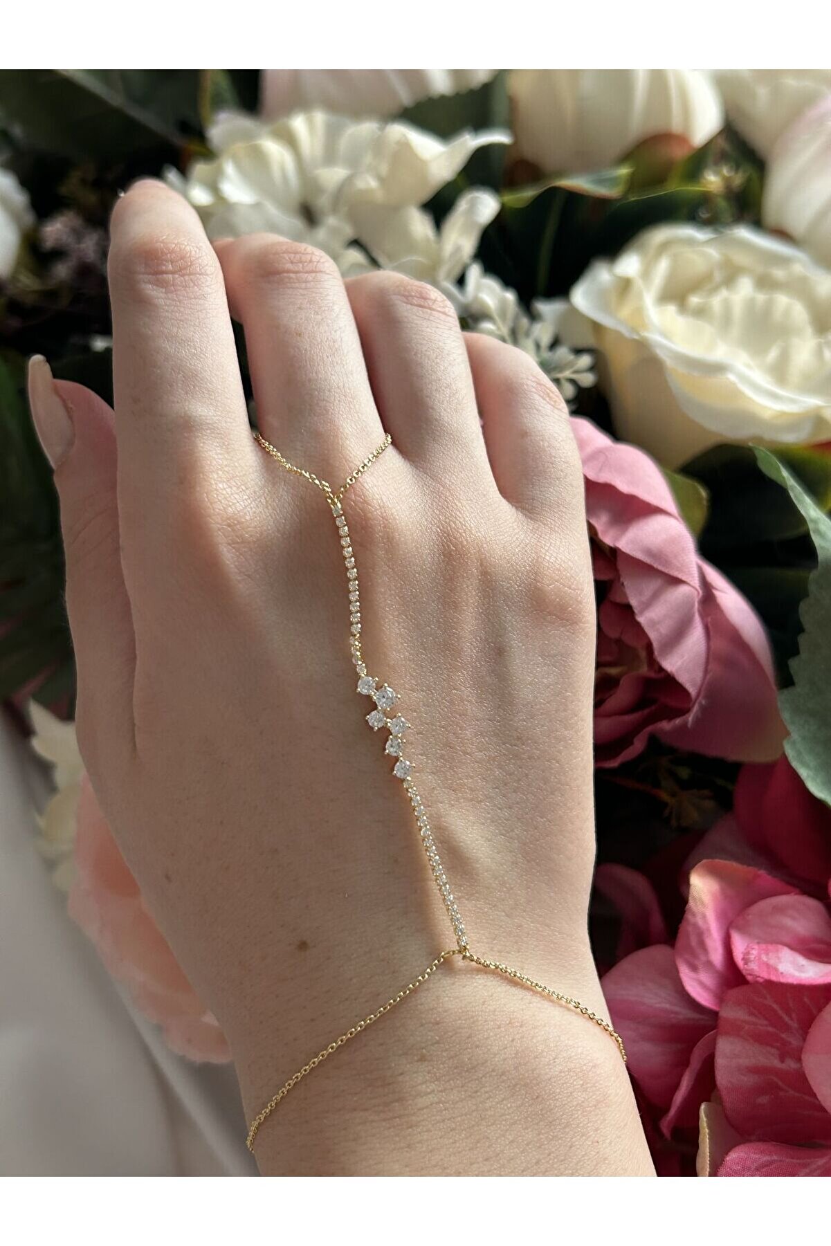 Ateli̇er Emi̇ne Su Yolu Zi̇rkon Şahmeran