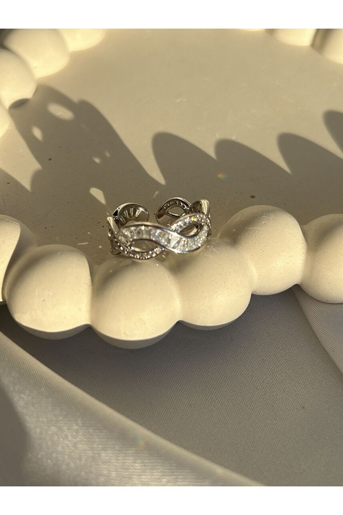 Ateli̇er Emi̇ne Sarmal Yapı Gümüş Yüzük