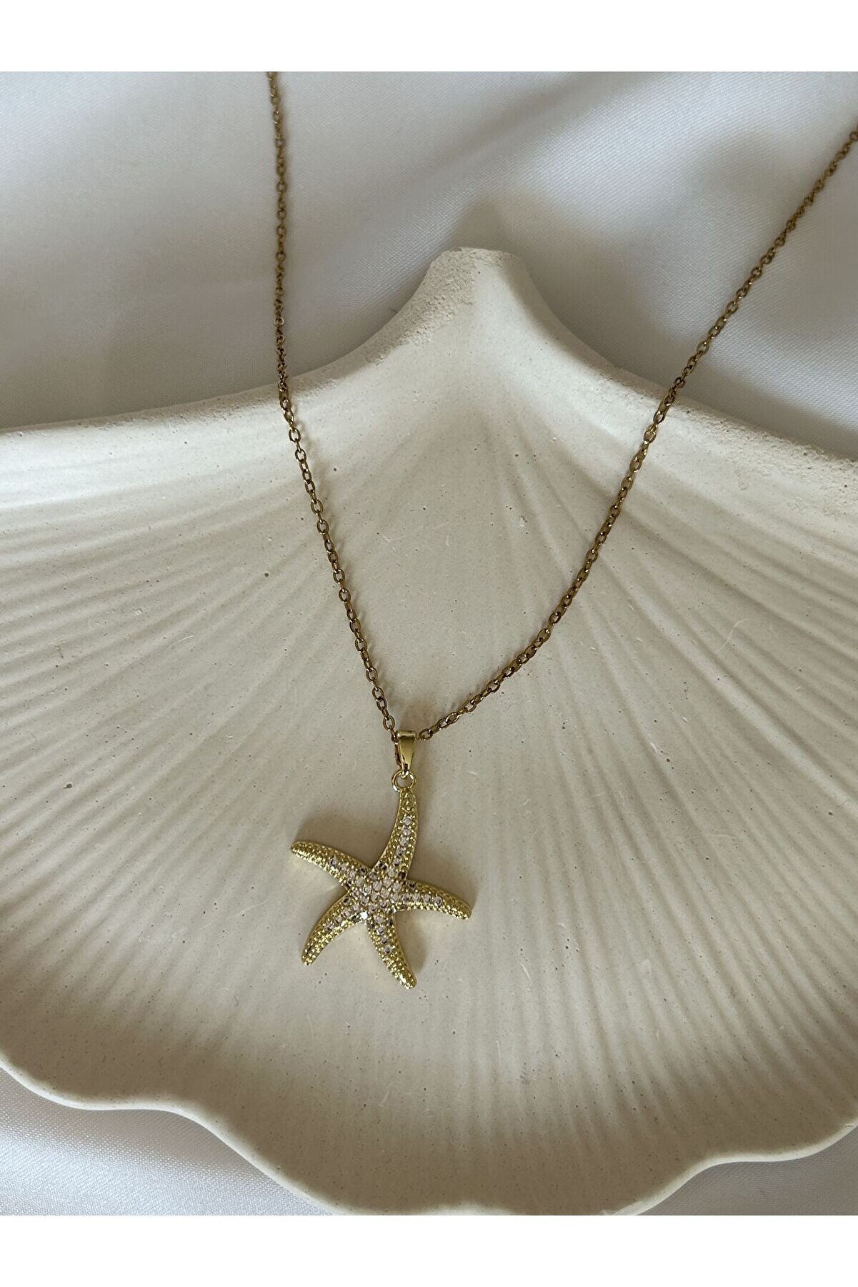 Ateli̇er Emi̇ne Deni̇z Yıldızı Gold Kolye