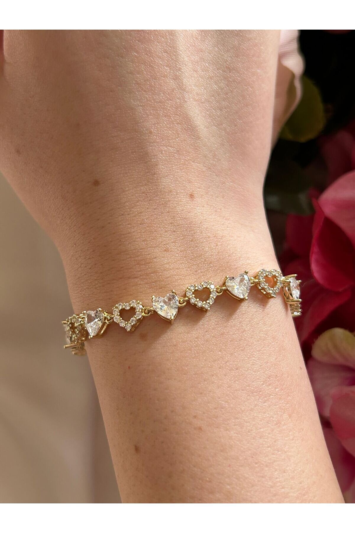 Ateli̇er Emi̇ne Kalp Moti̇fli̇ Gold Bi̇lekli̇k
